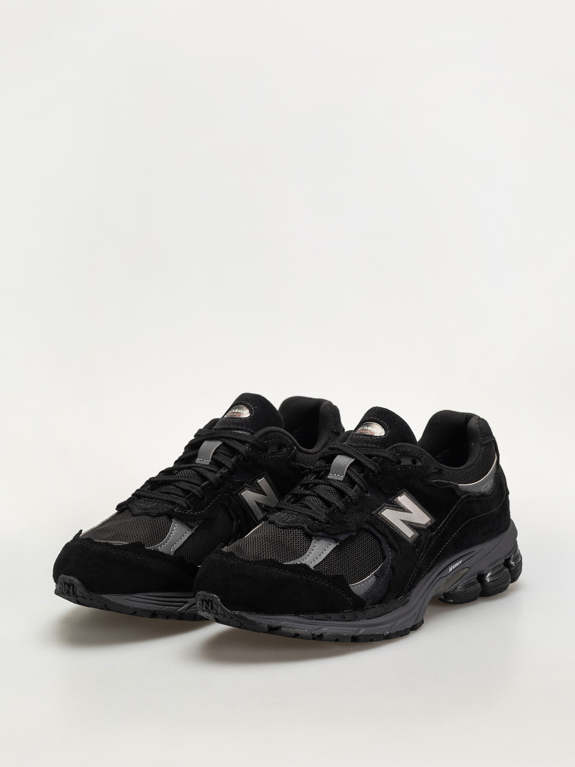 Boty New Balance 2002 (black/magnet)
