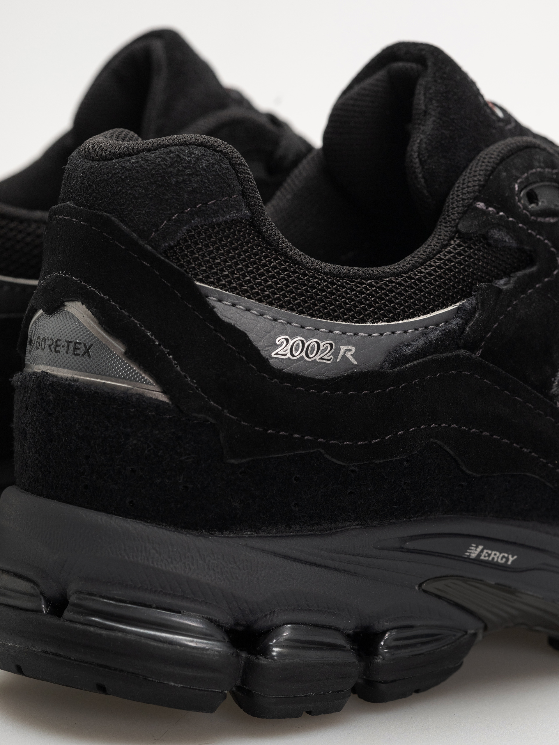 Boty New Balance 2002 (black/magnet)