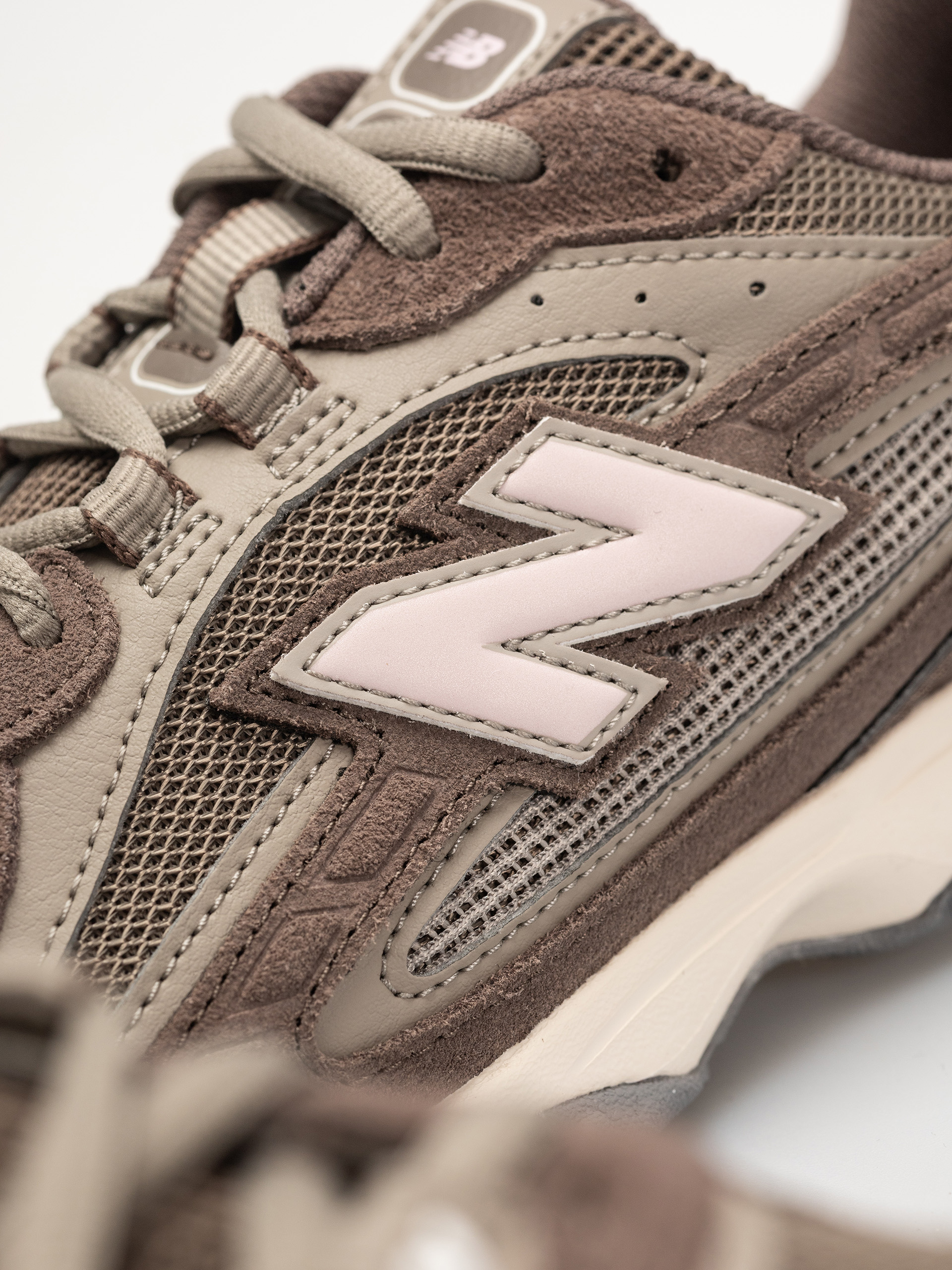 Boty New Balance 204 (cortado/stone pink)