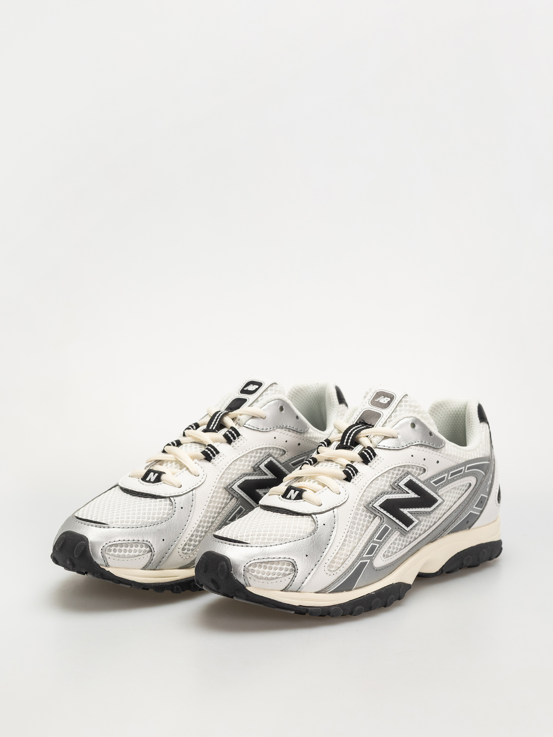 Boty New Balance 204 (silver metallic/black swd)