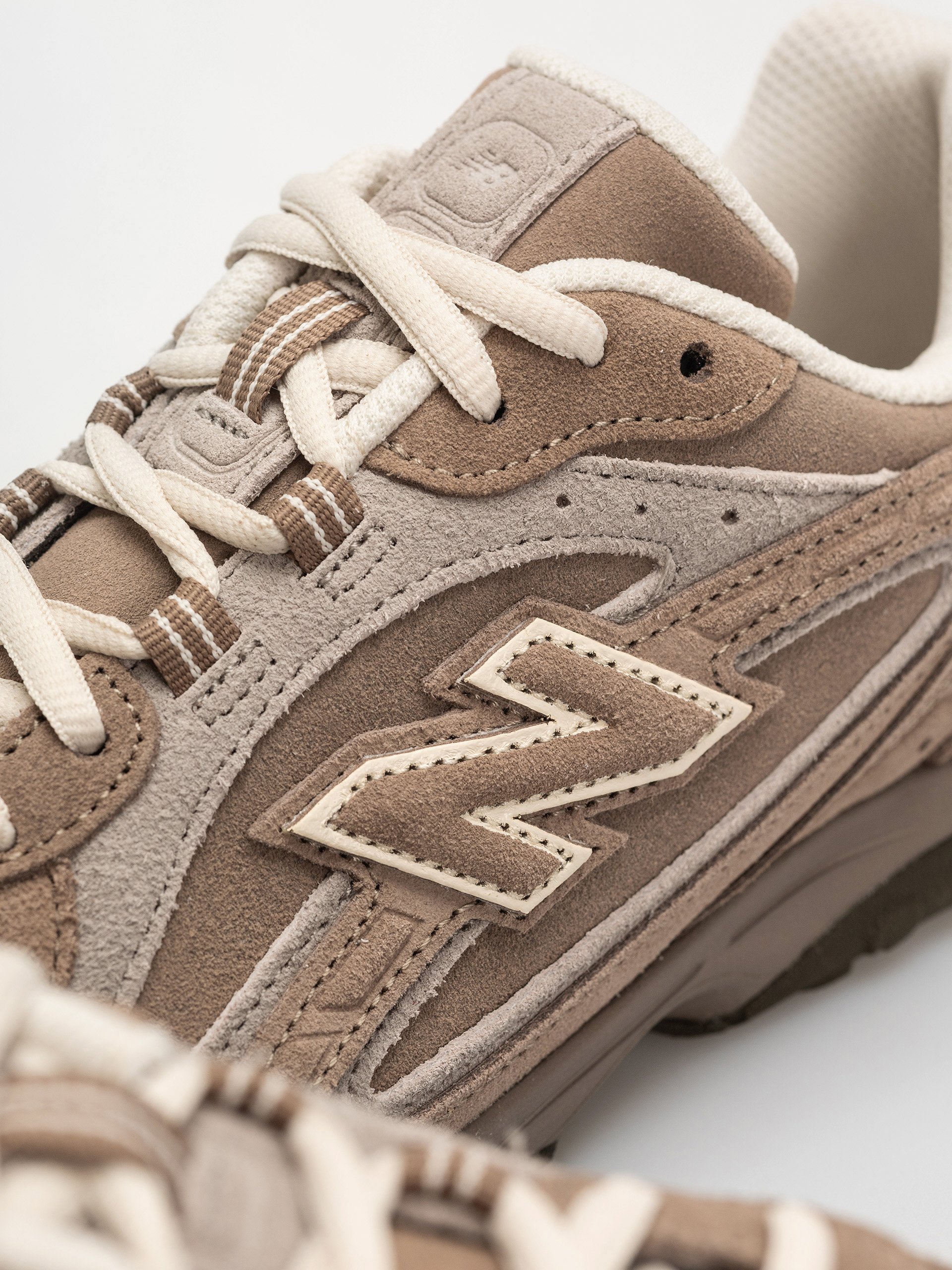 Boty New Balance 204 (mushroom/arid stone mma)