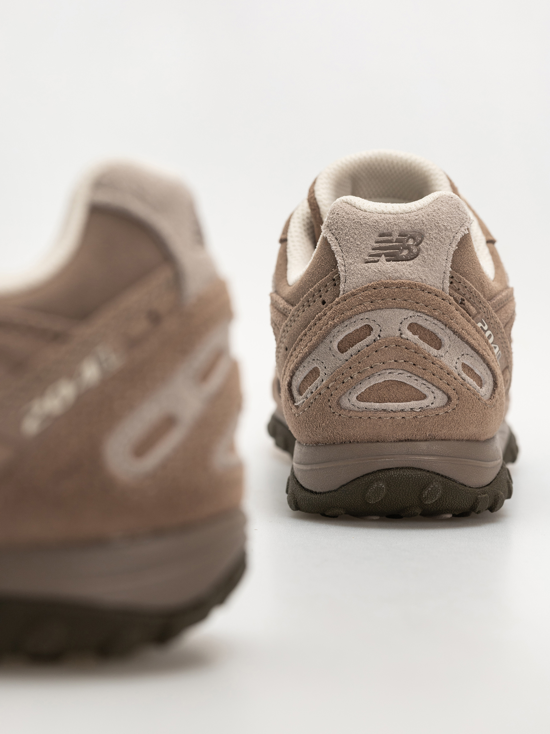 Boty New Balance 204 (mushroom/arid stone mma)