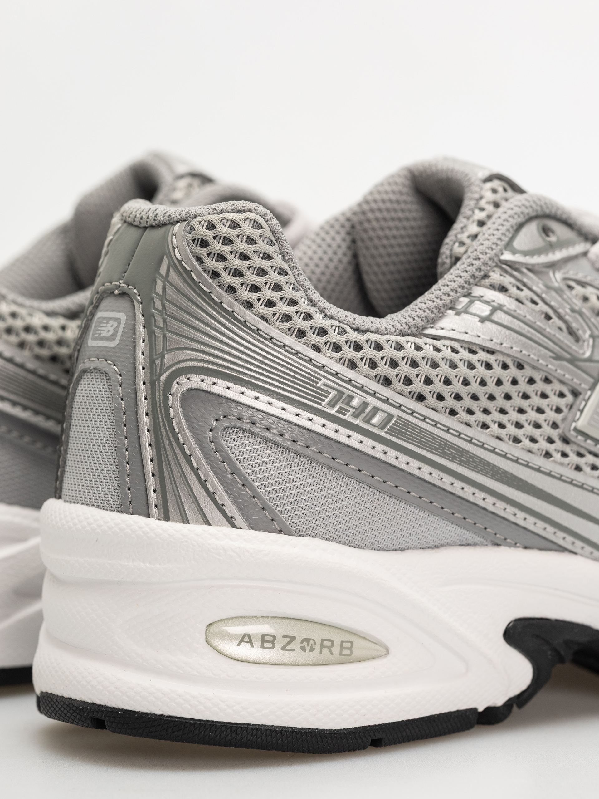 Boty New Balance 740 (castlerock/slate gray/silver metallic sg2)