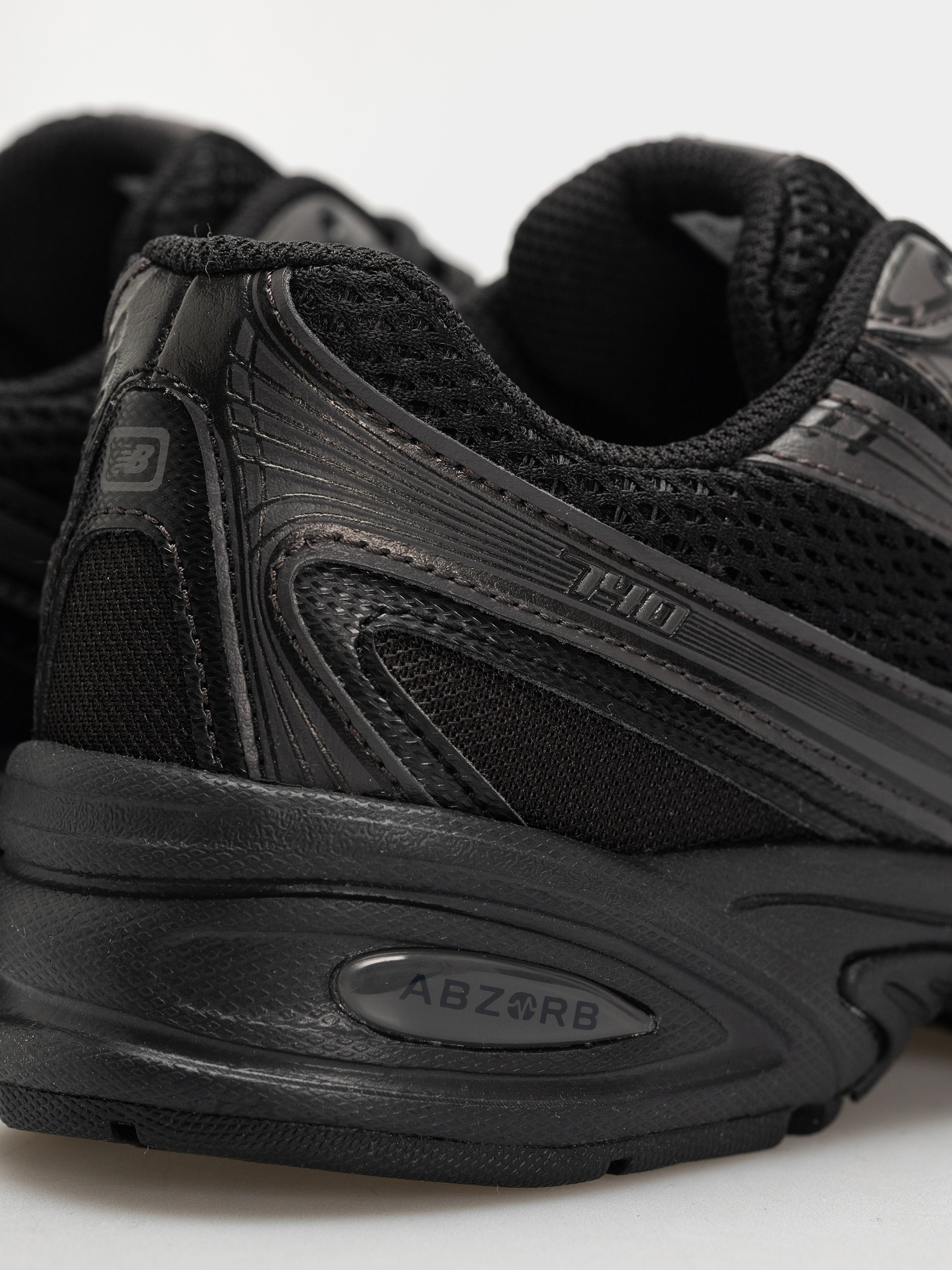 Boty New Balance 740 (white/silver metallic/black nw2)