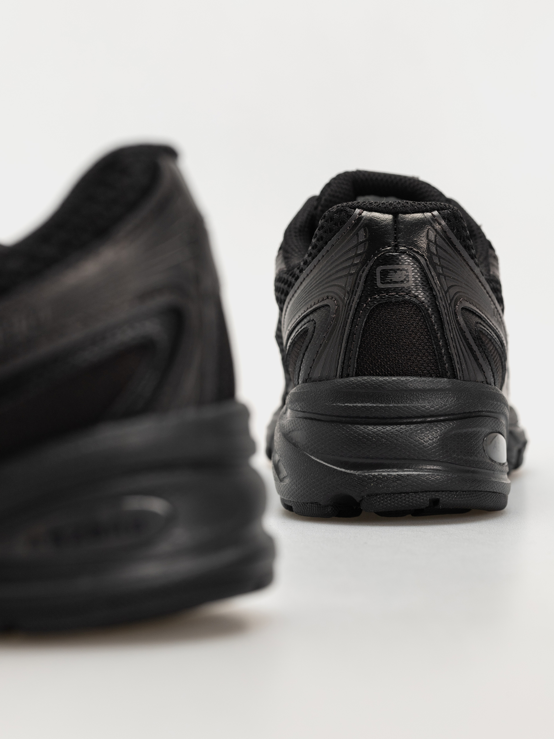 Boty New Balance 740 (white/silver metallic/black nw2)