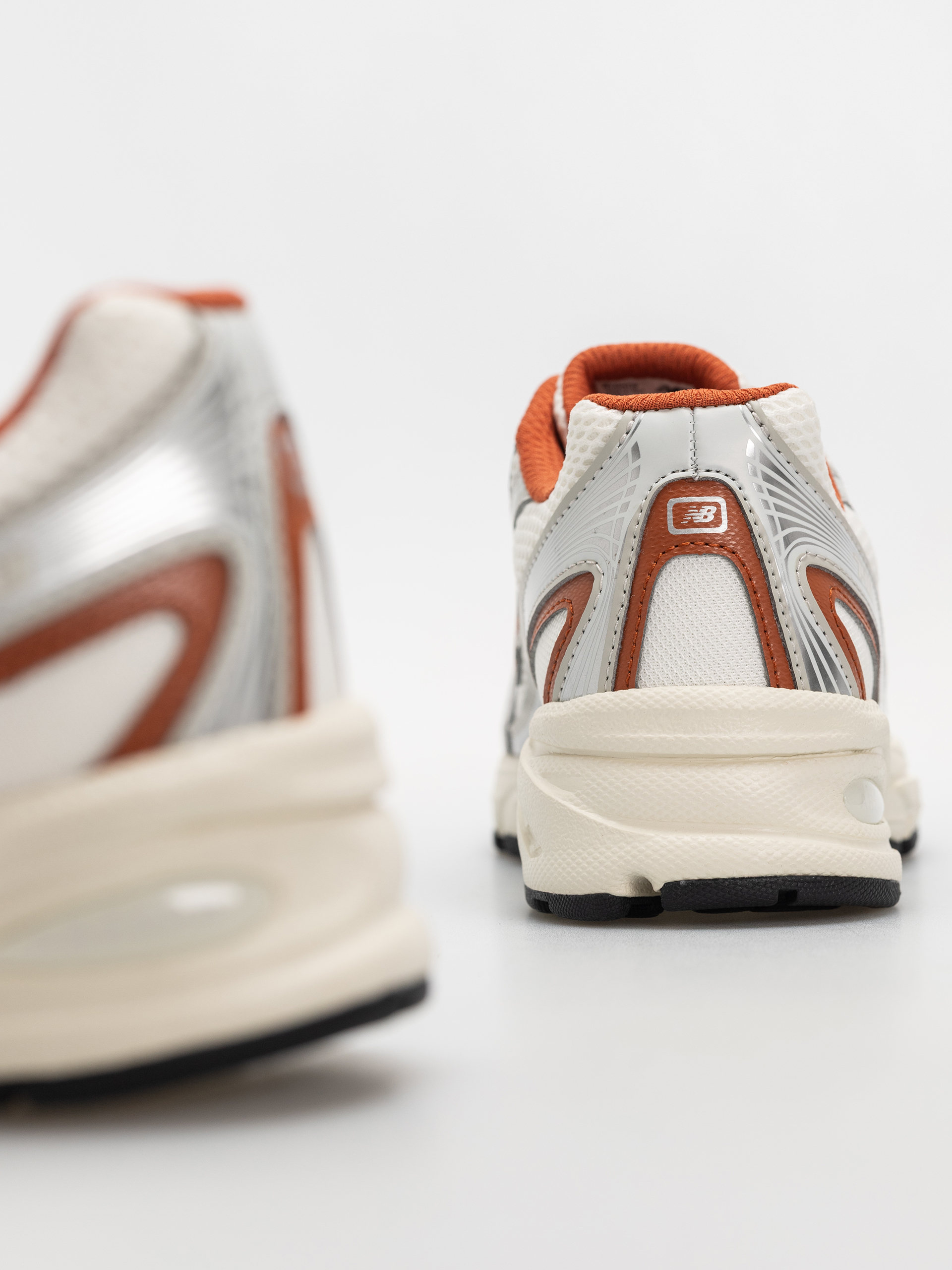 Boty New Balance 740 JR (silver metallic/cinnamon)