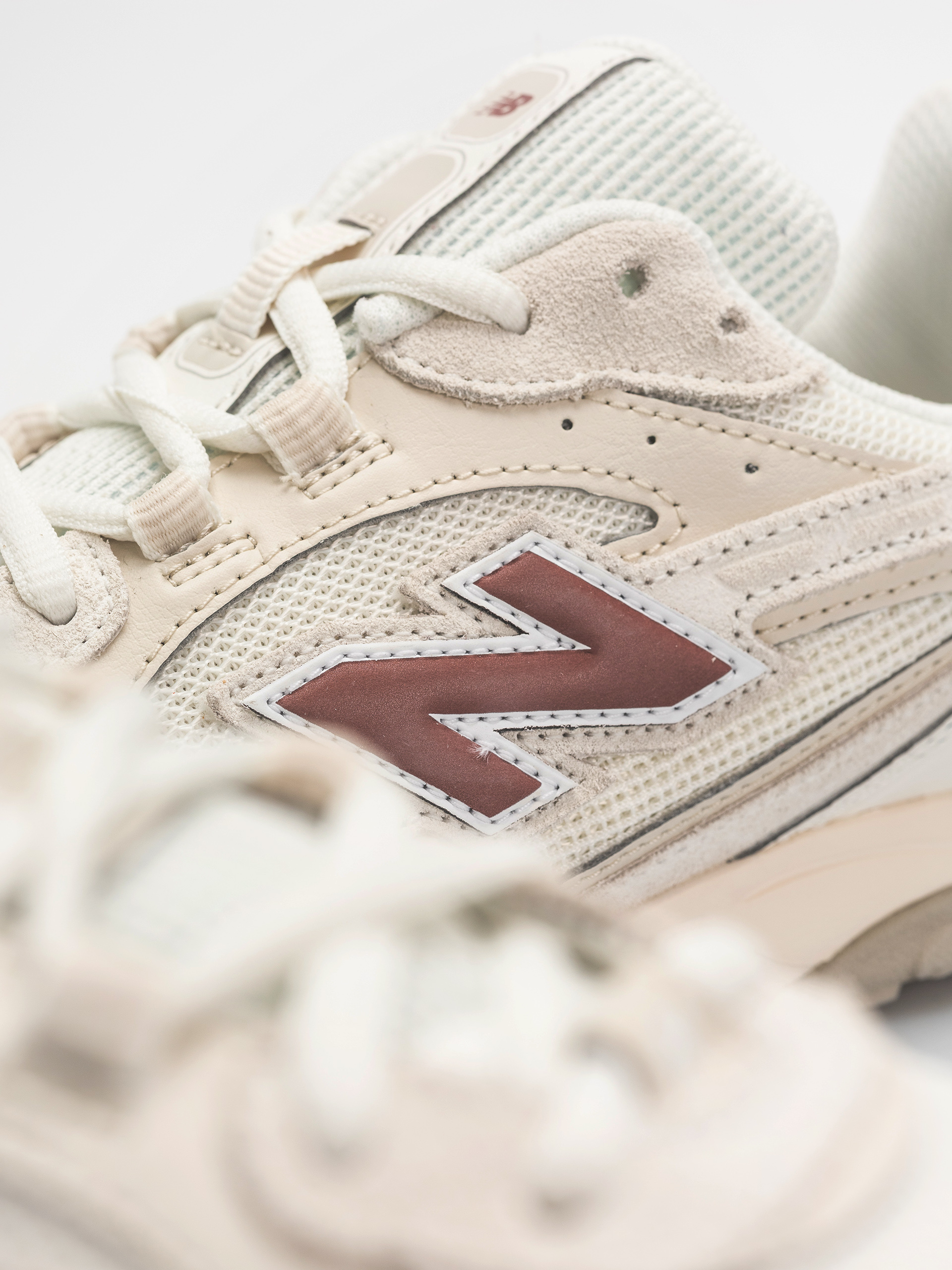 Boty New Balance 204 (sea salt/red rock)