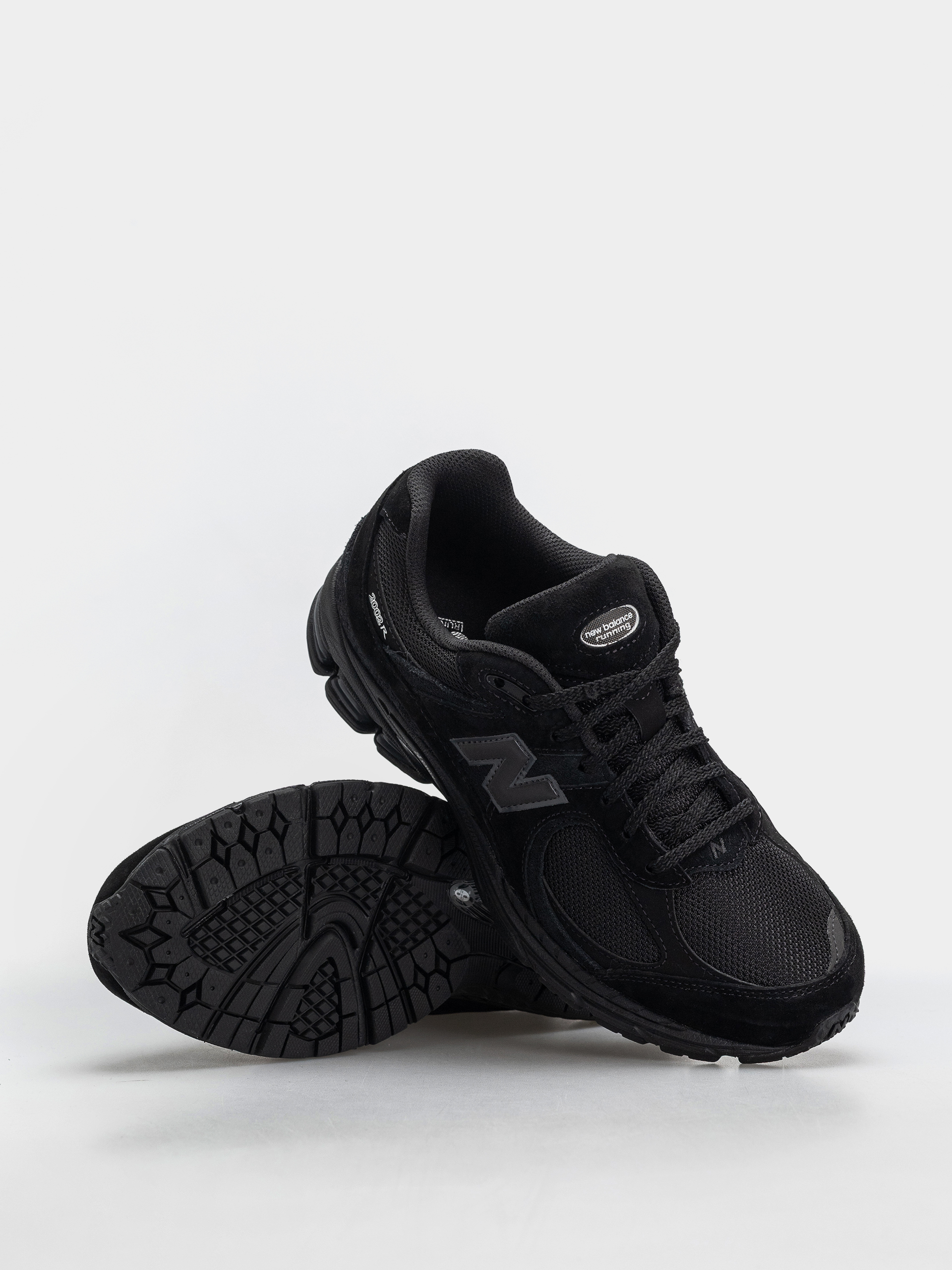 Boty New Balance 2002 (black/black metallic)