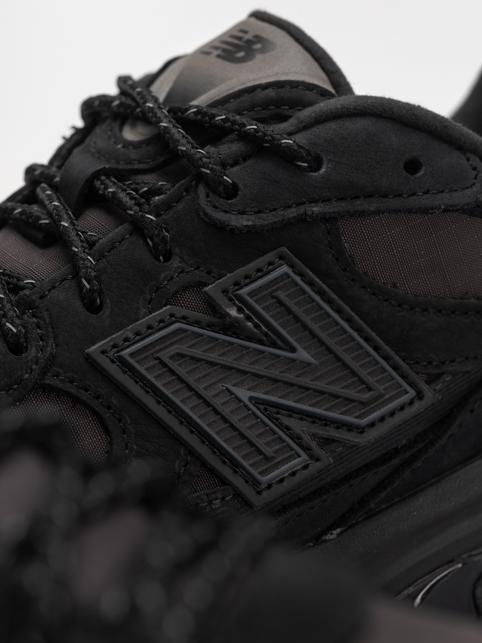 Boty New Balance 2010 (black/faded black/phantom)