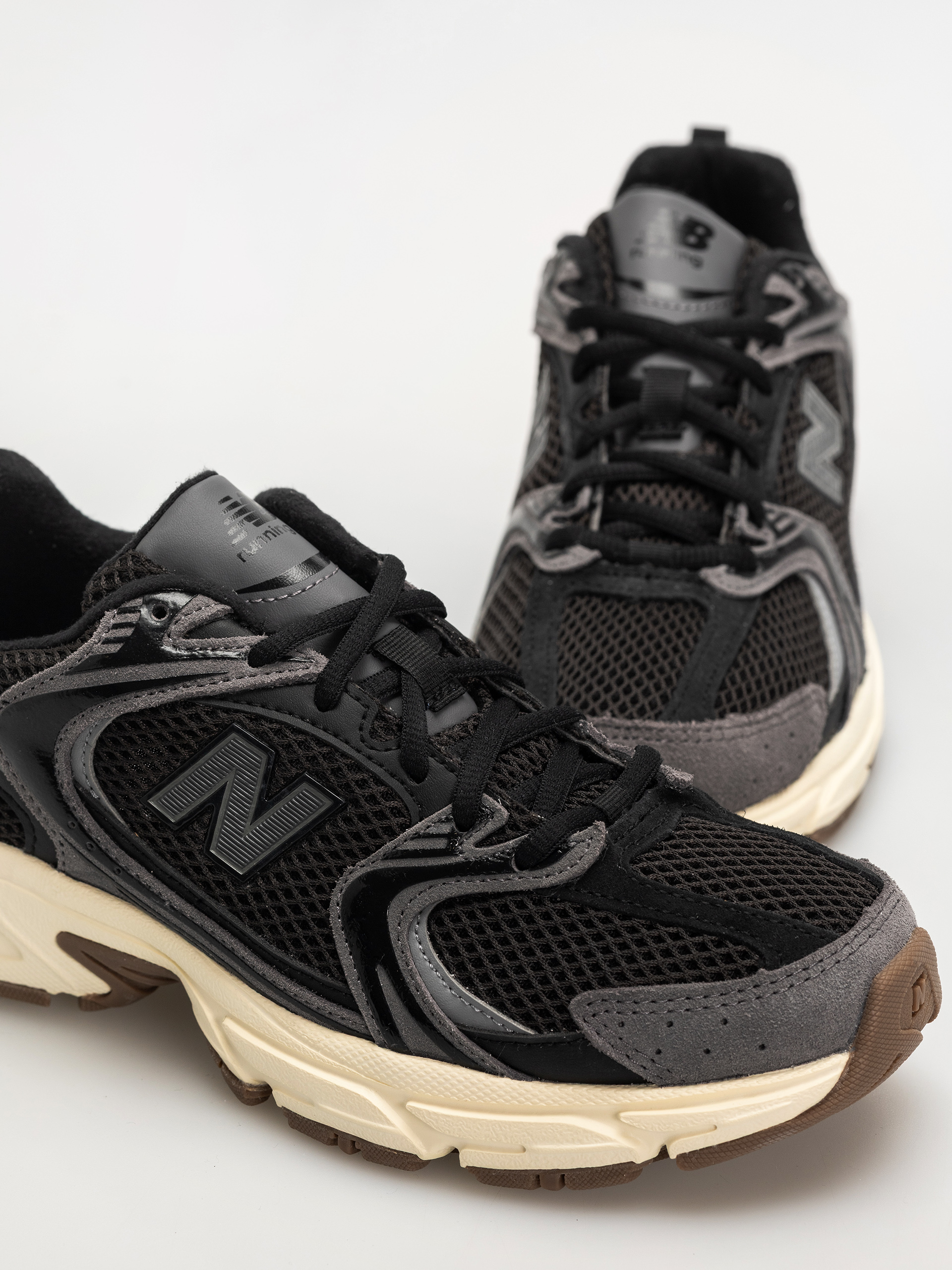 Boty New Balance 530 (black/castlerock)