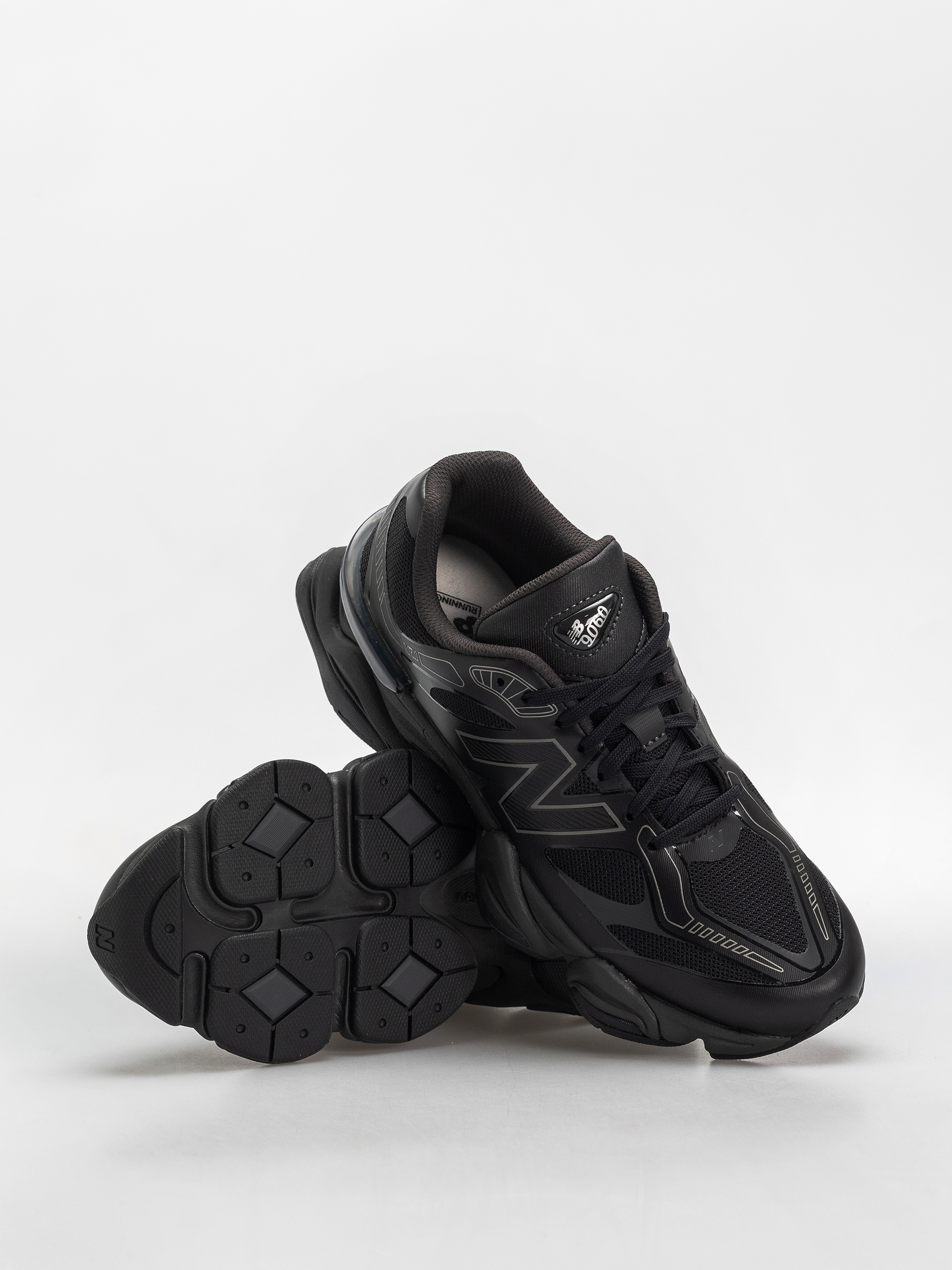 Boty New Balance 9060 (black/faded black)