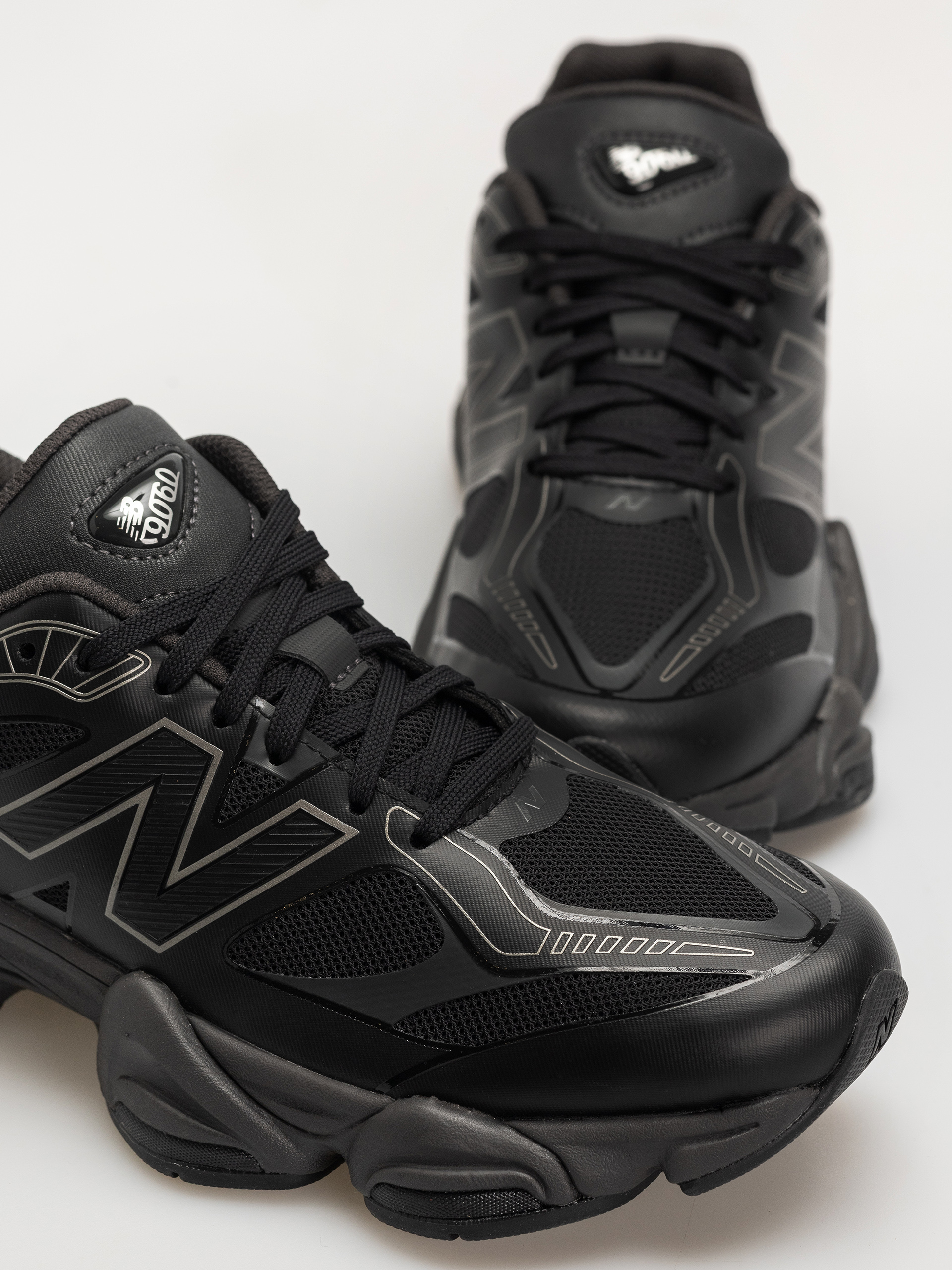 Boty New Balance 9060 (black/faded black)