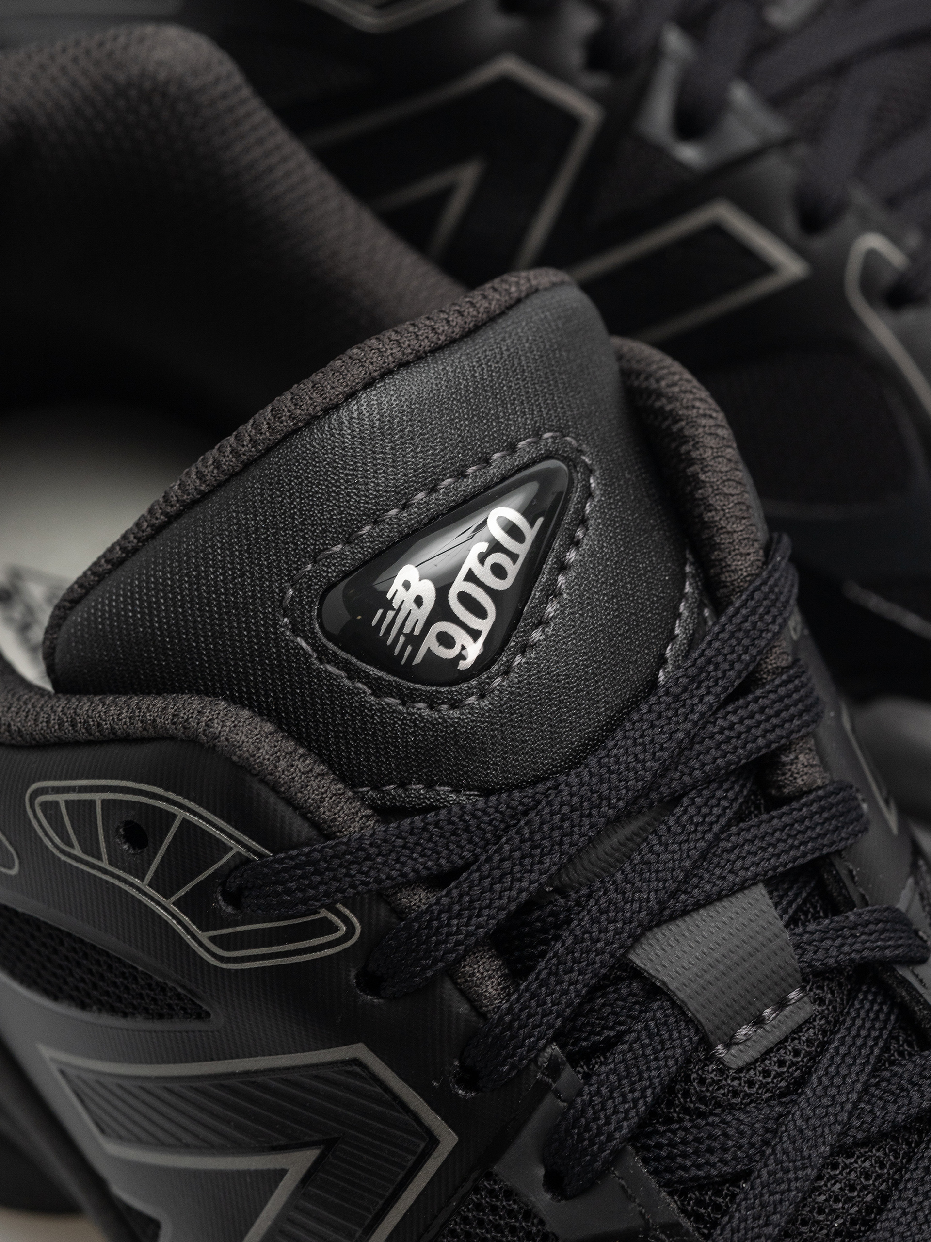 Boty New Balance 9060 (black/faded black)