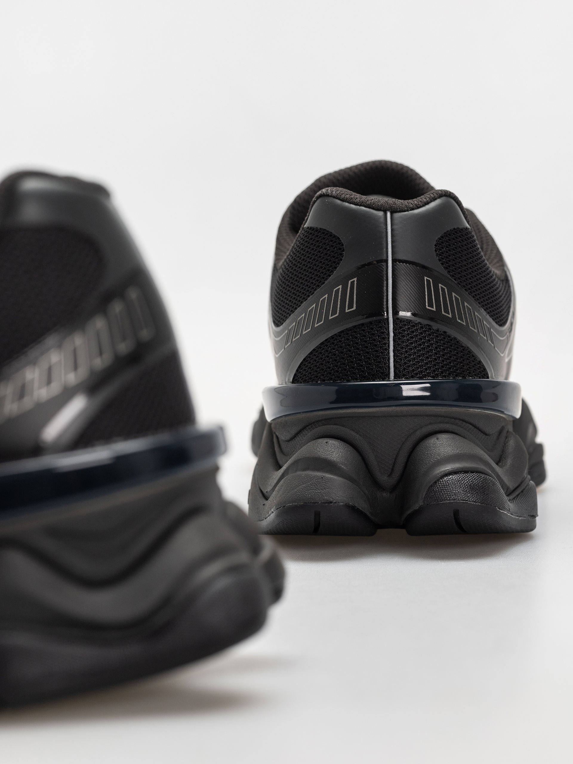 Boty New Balance 9060 (black/faded black)