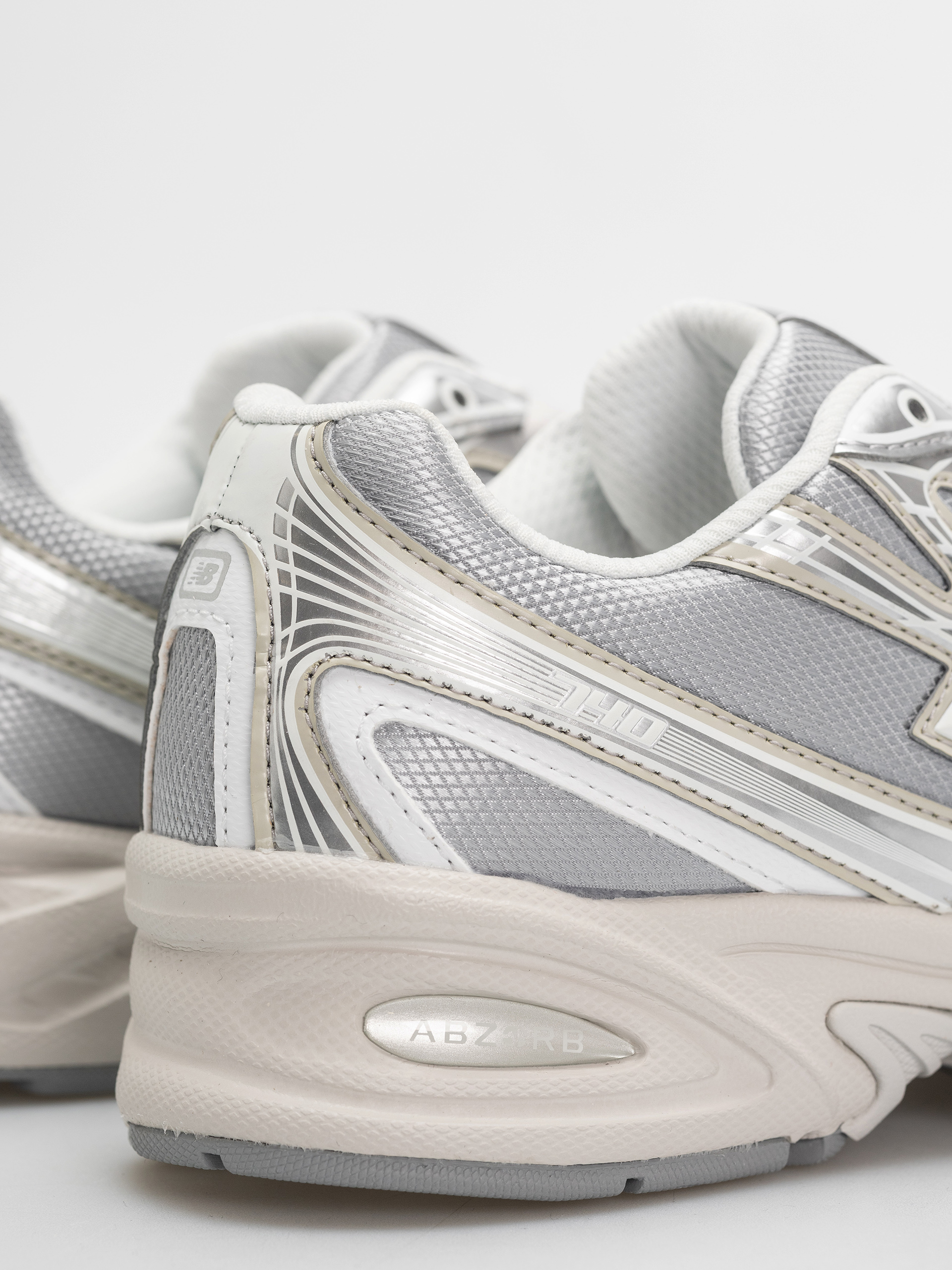 Boty New Balance 740 (metallic silver/metallic silver)