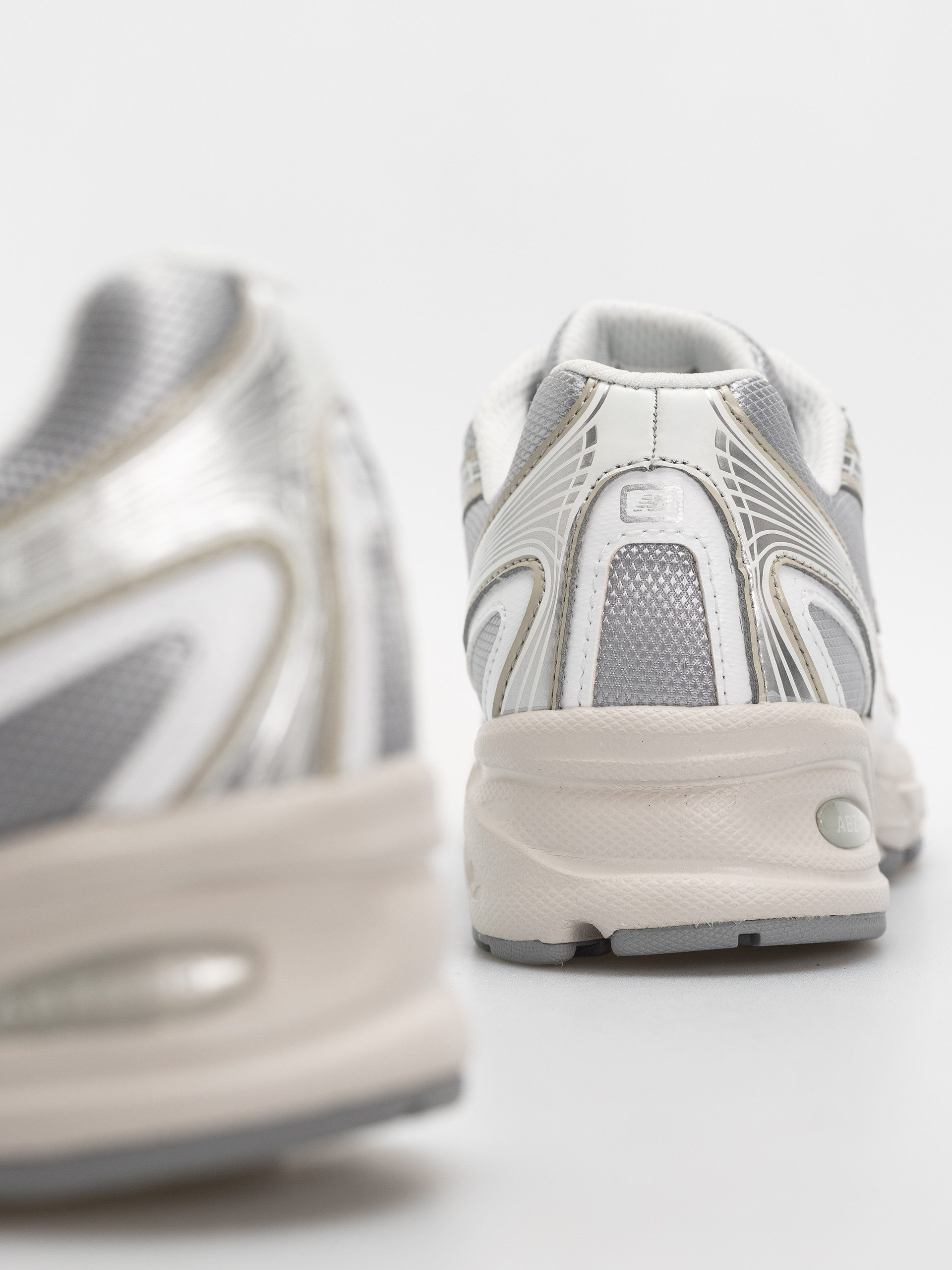 Boty New Balance 740 (metallic silver/metallic silver)