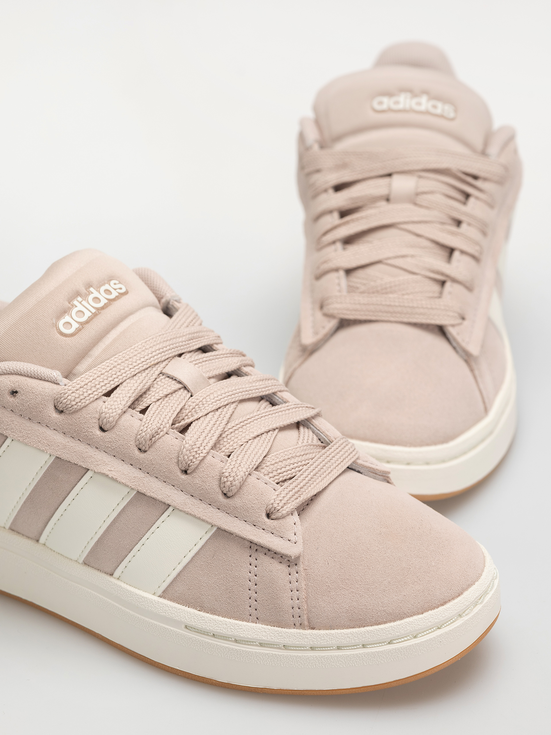 Boty adidas Grand Court Alpha 0 Wmn (wontau/owhite/vapgre)