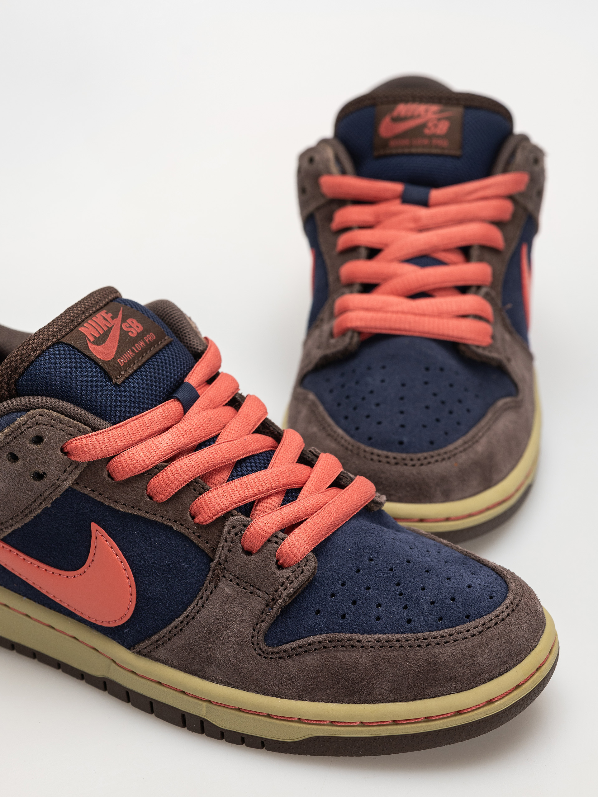 Boty Nike SB Dunk Low Pro (baroque brown/adobe midnight navy)