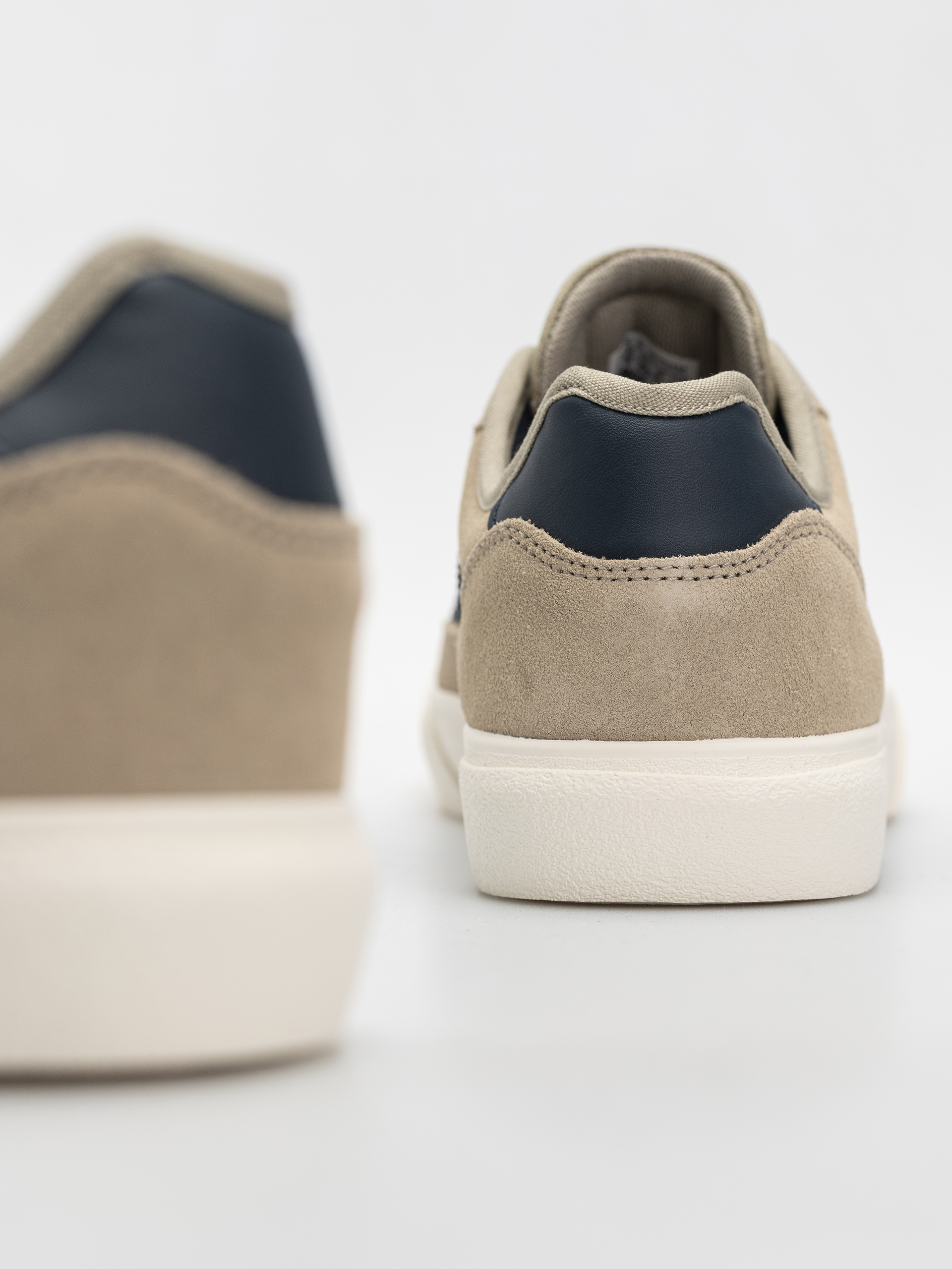 Boty adidas Court Tns Premiere (aurink/cwhite)