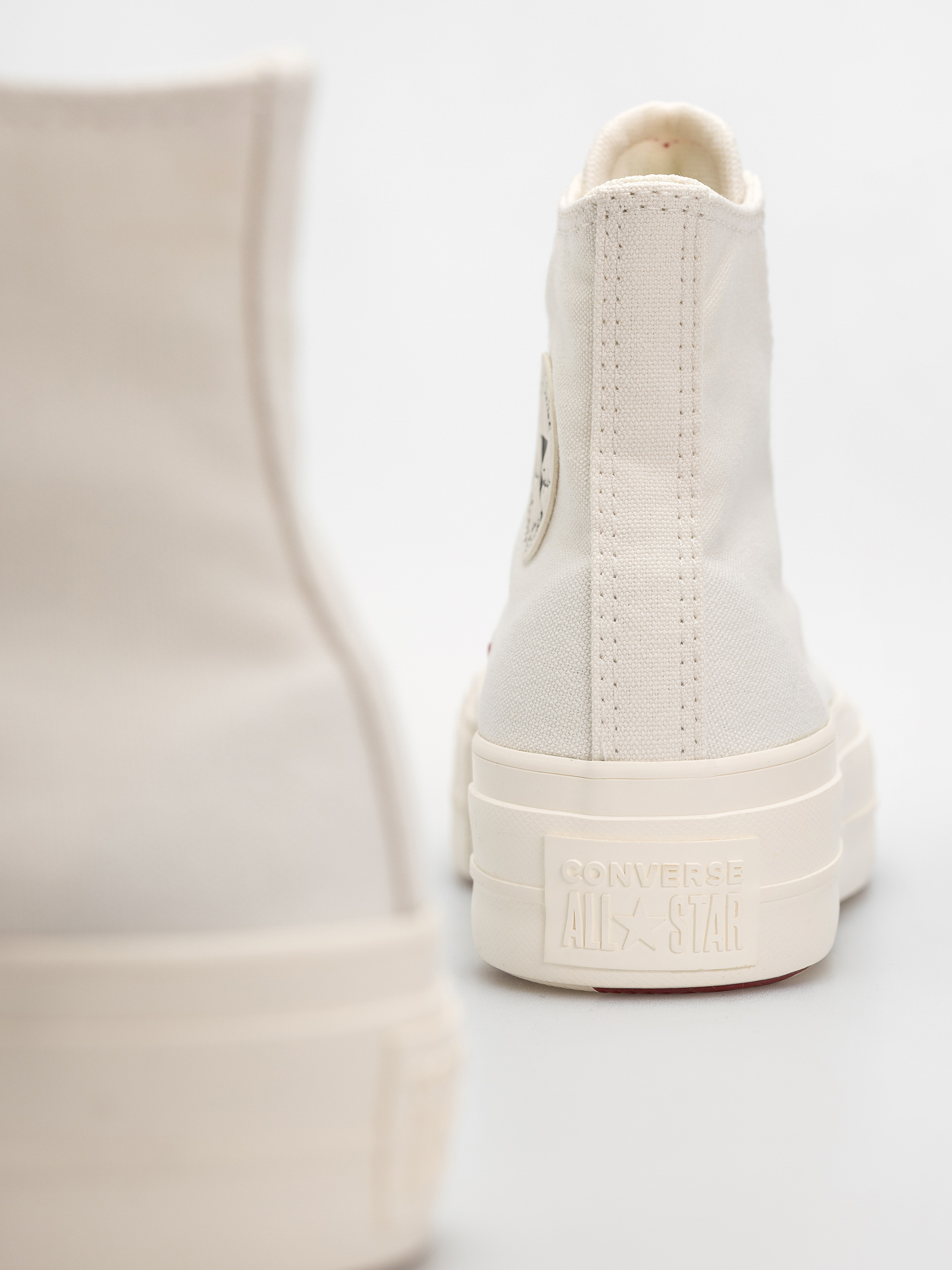 Tenisky Converse Chuck Taylor All Star Lift Hi Wmn (vintage white/egret)