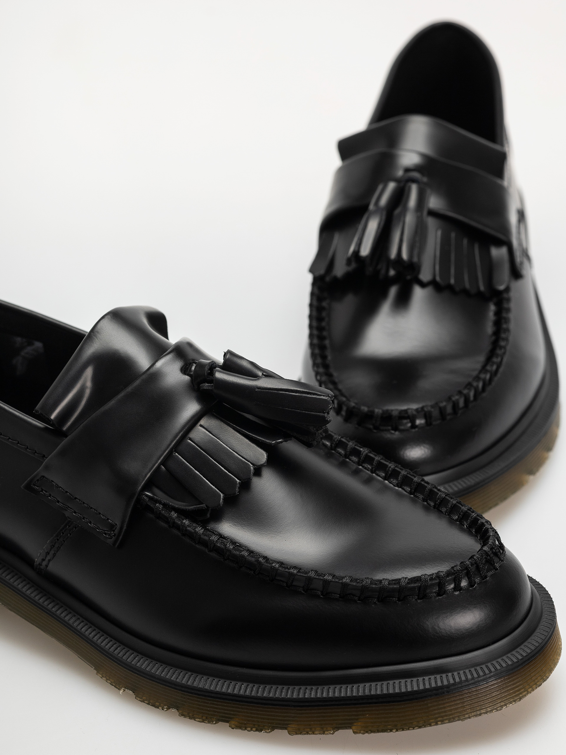 Boty Dr. Martens Adrian Tassel Loafer (black smooth)