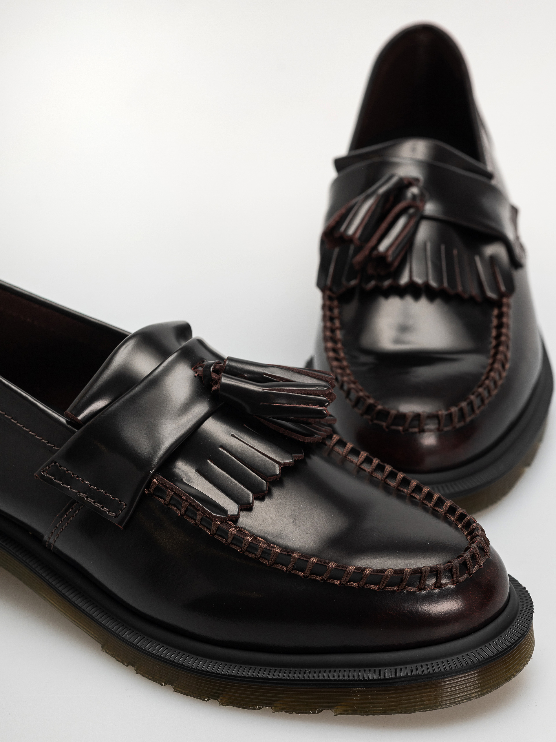 Boty Dr. Martens Adrian Tassel Loafer (cherry red arcadia)