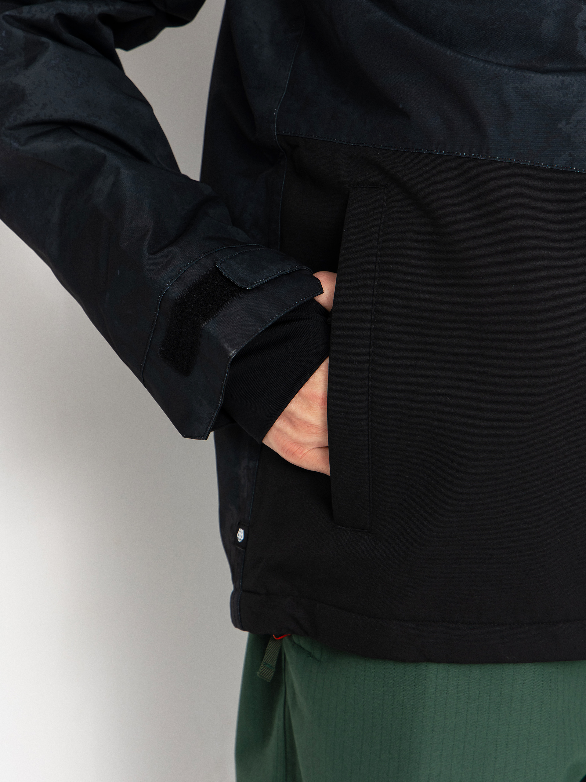 Pánská Snowboardová bunda 686 Geo Insulated (black hemisphere)