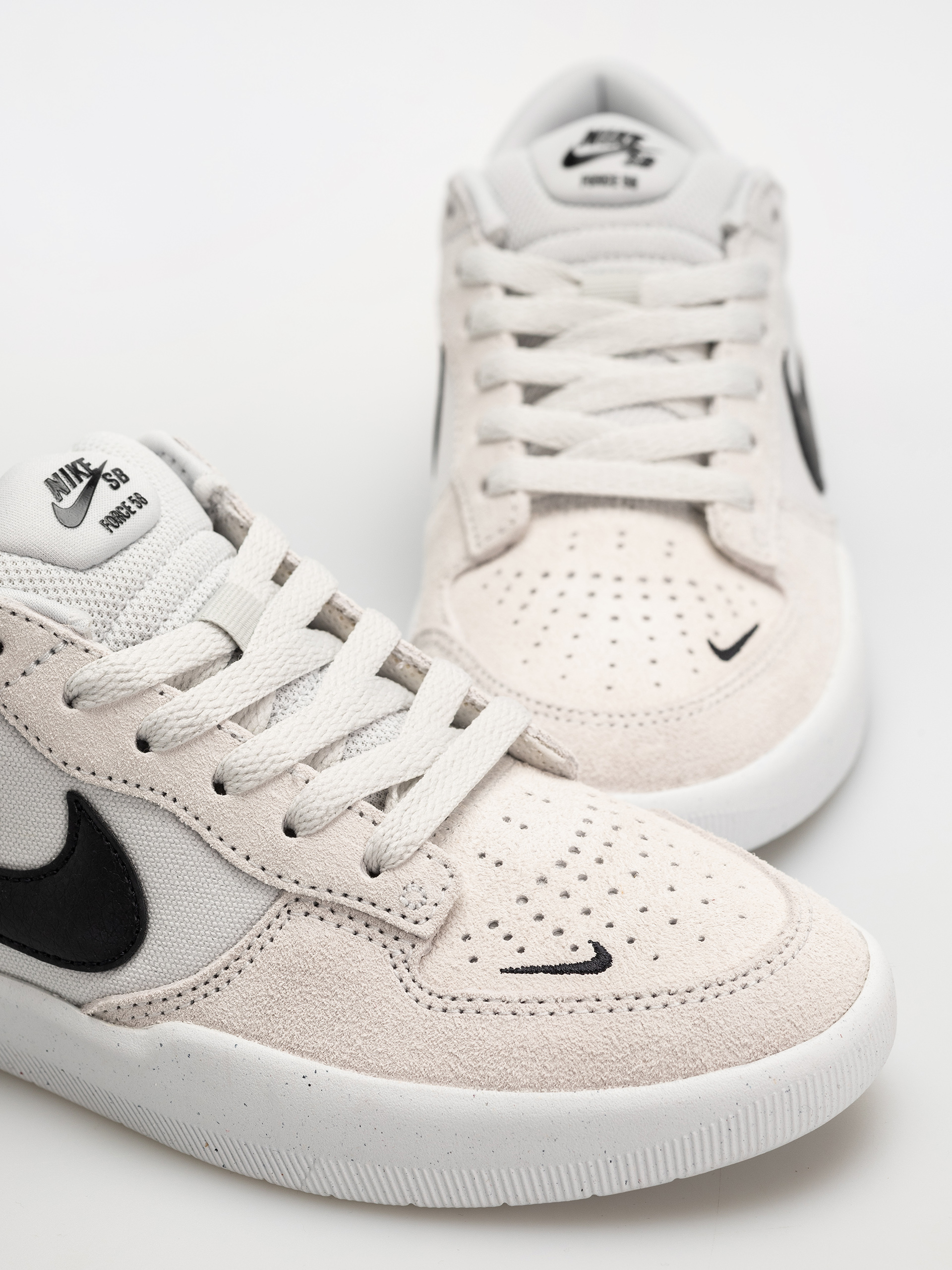 Boty Nike SB Force 58 (photon dust/black photon dust white)