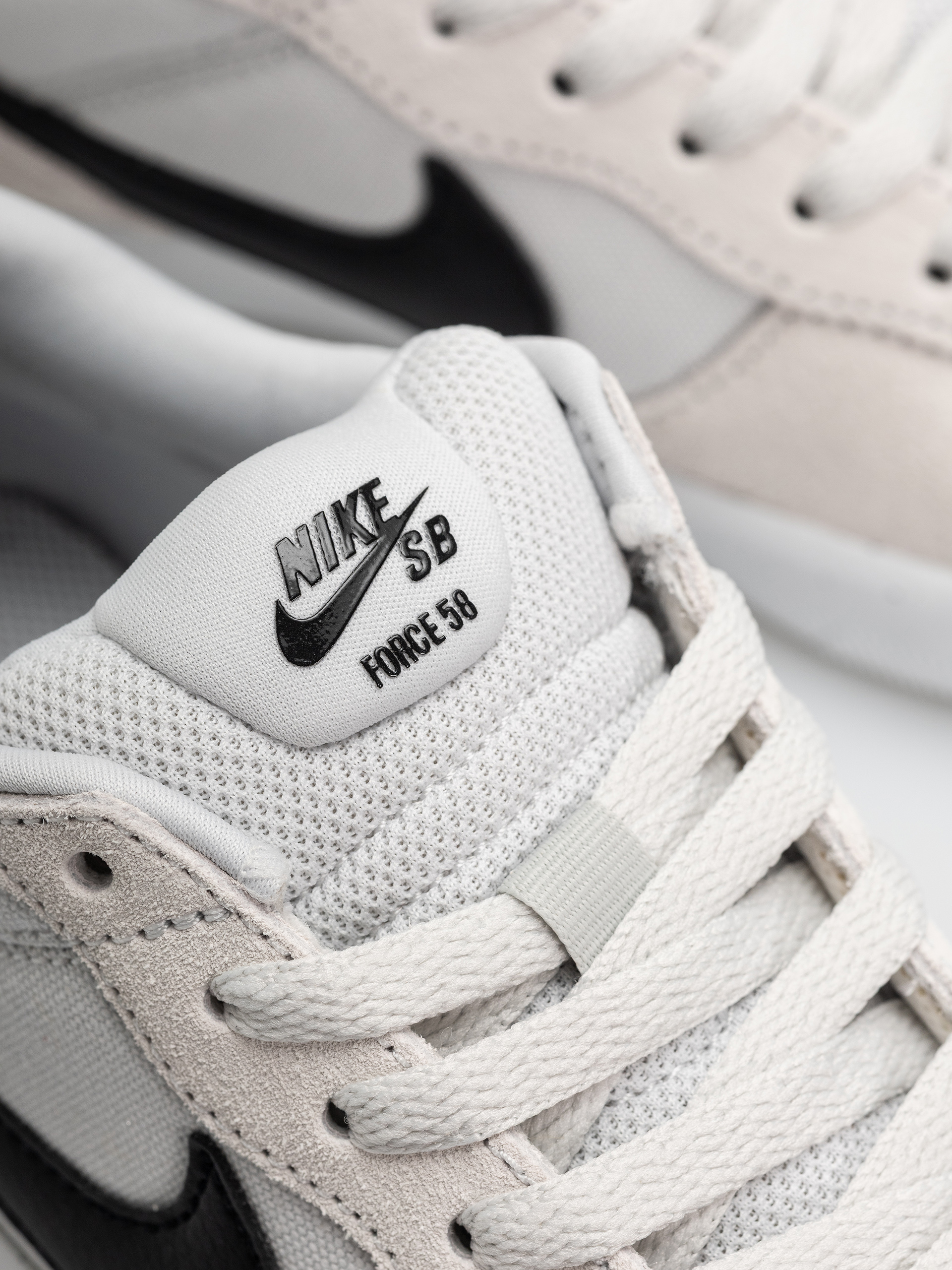 Boty Nike SB Force 58 (photon dust/black photon dust white)