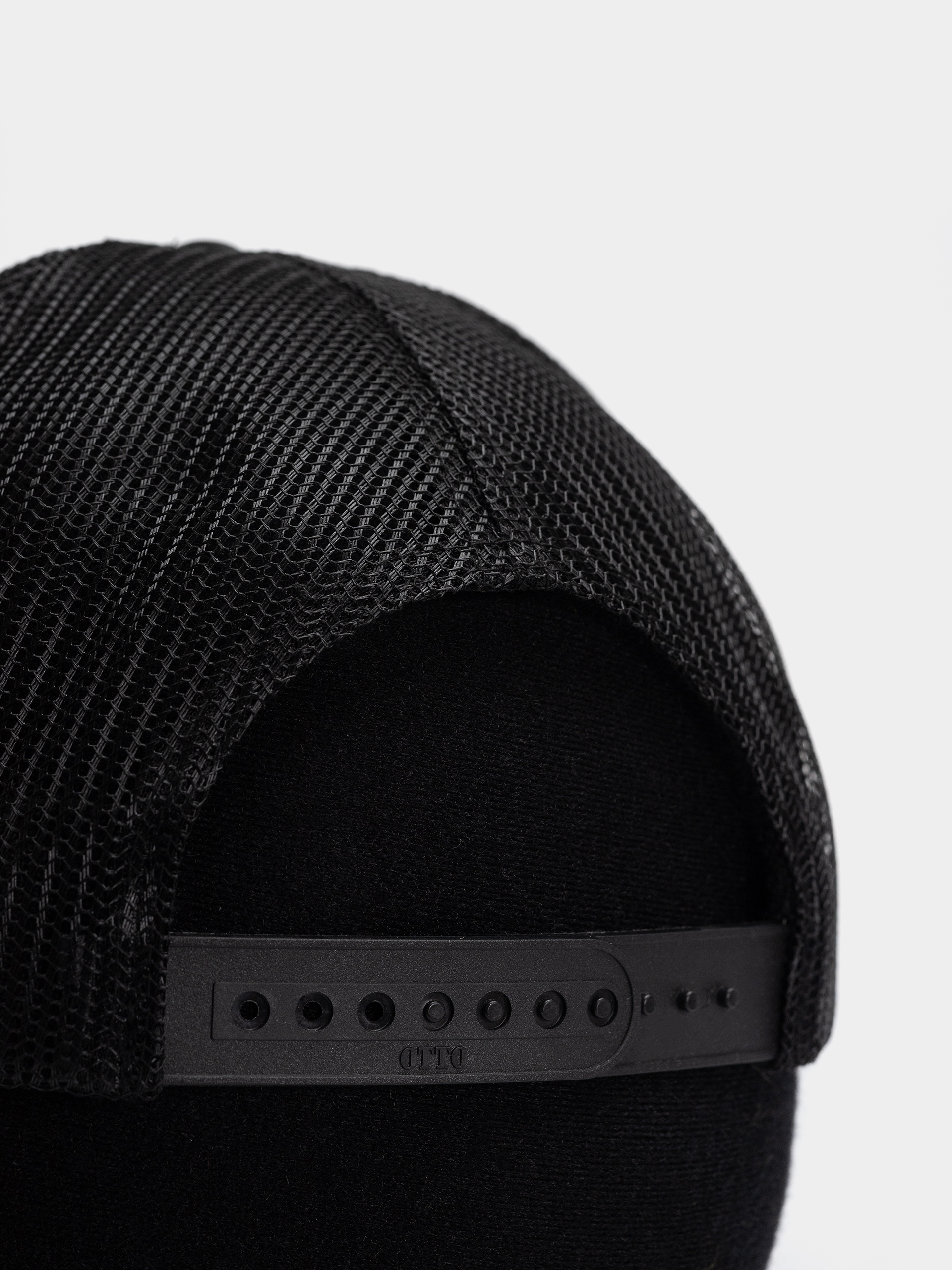 Kšiltovka  Thrasher x Spitfire (black/gold/black)