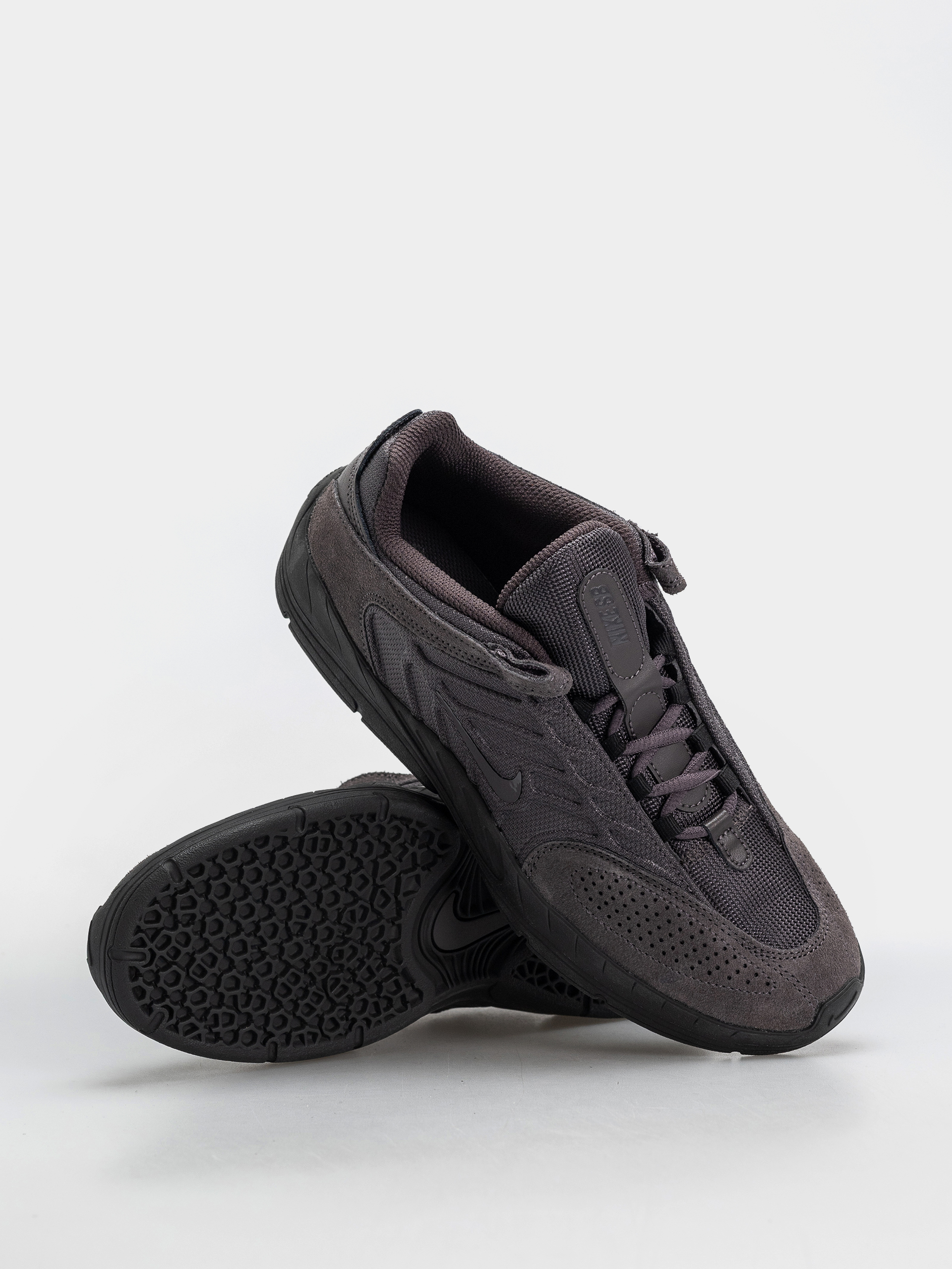 Boty Nike SB Vertebrae (thunder grey/thunder grey off noir)