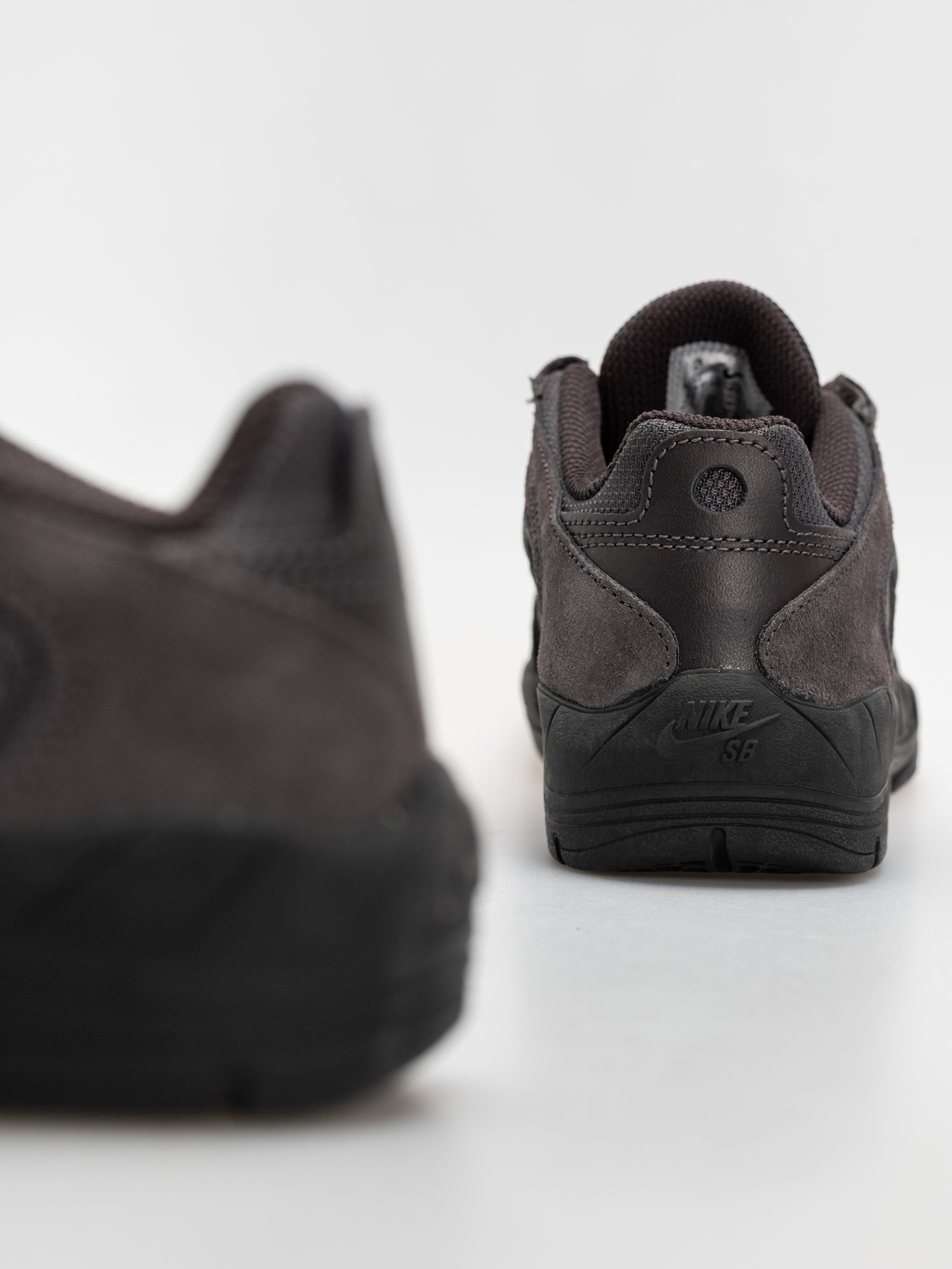 Boty Nike SB Vertebrae (thunder grey/thunder grey off noir)