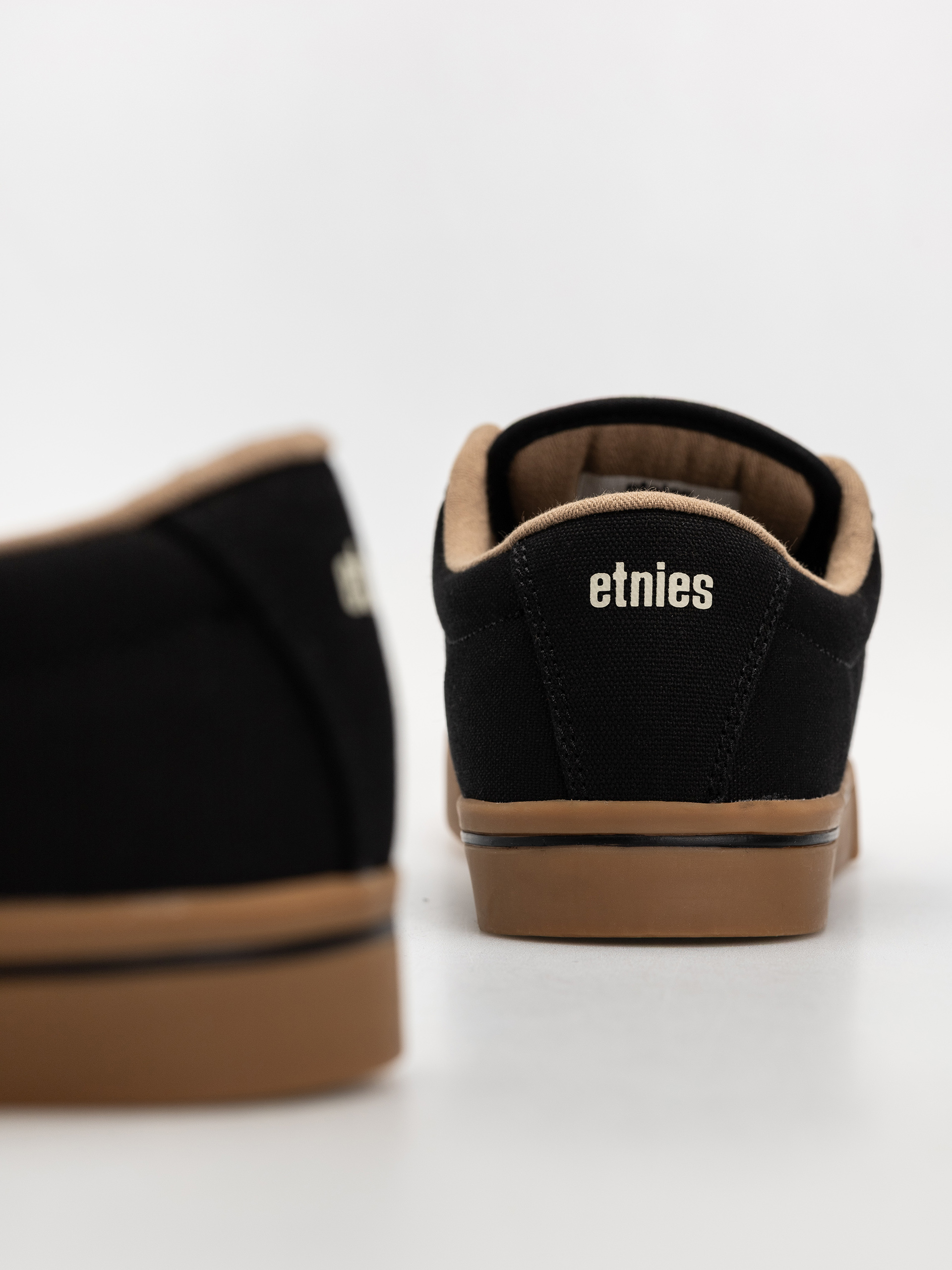 Boty Etnies Jameson 2 Eco (black/silver/gum)