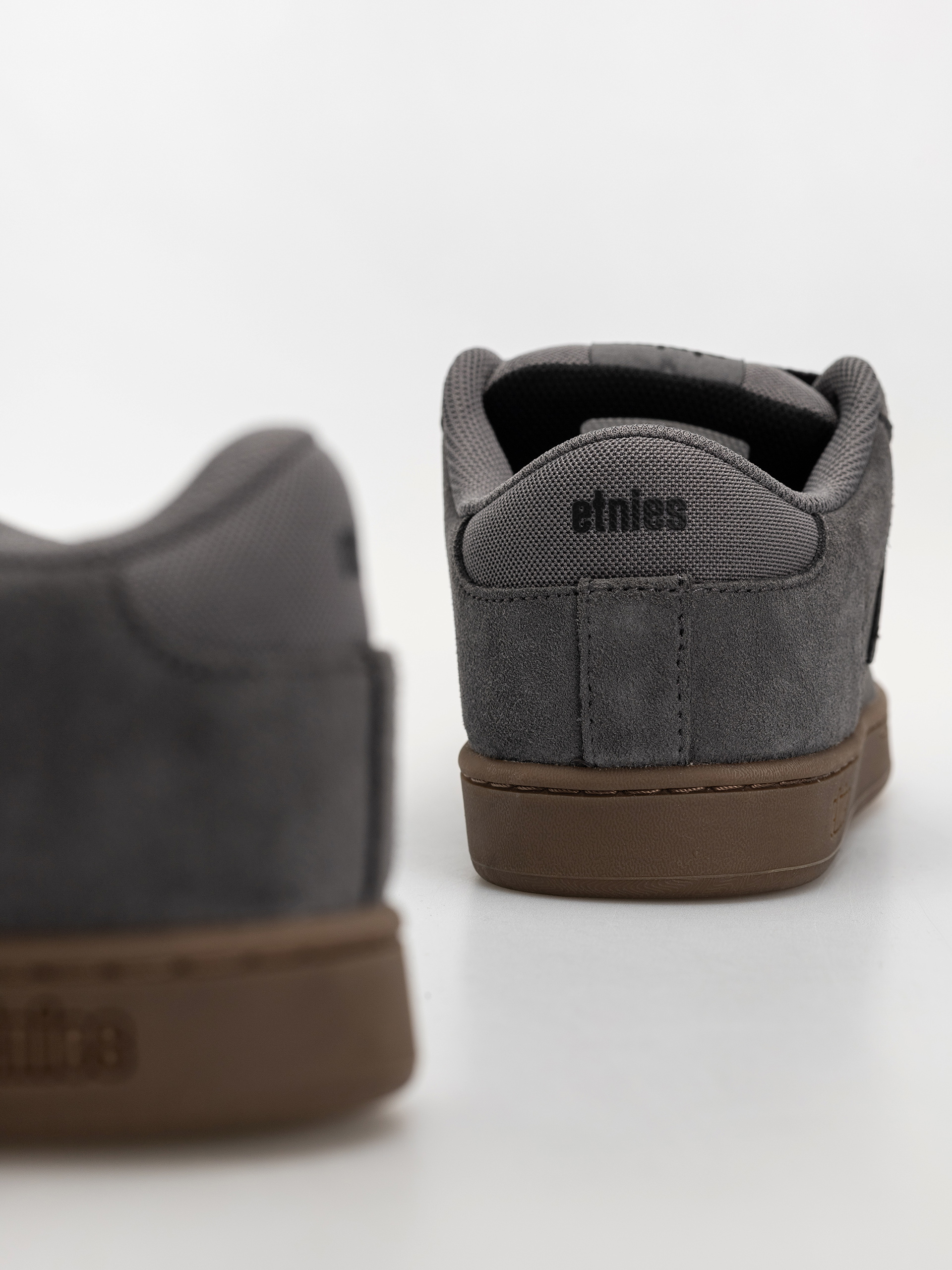 Boty Etnies Kingpin 2K (grey/black/gum)
