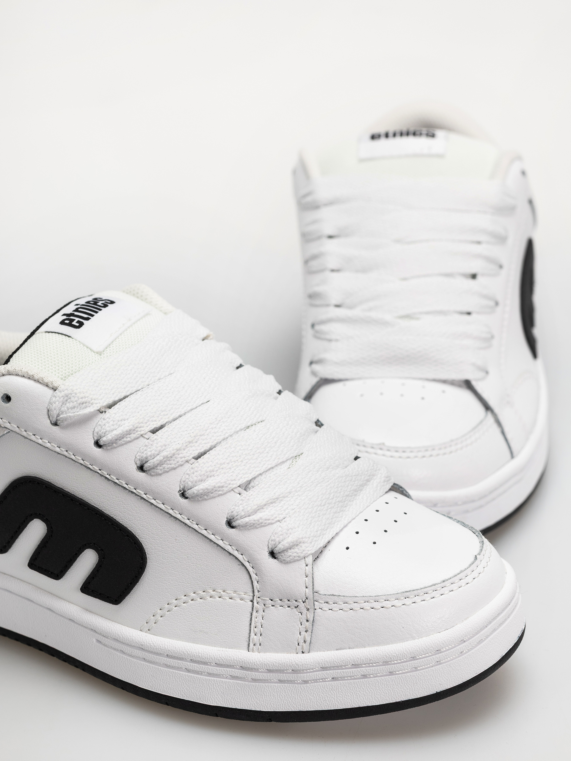 Boty Etnies Kingpin 2K (white/black)