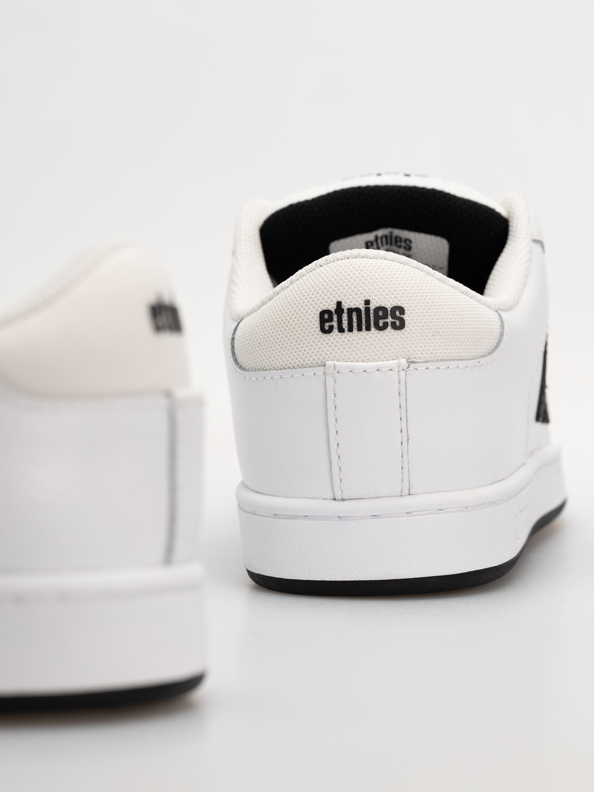 Boty Etnies Kingpin 2K (white/black)