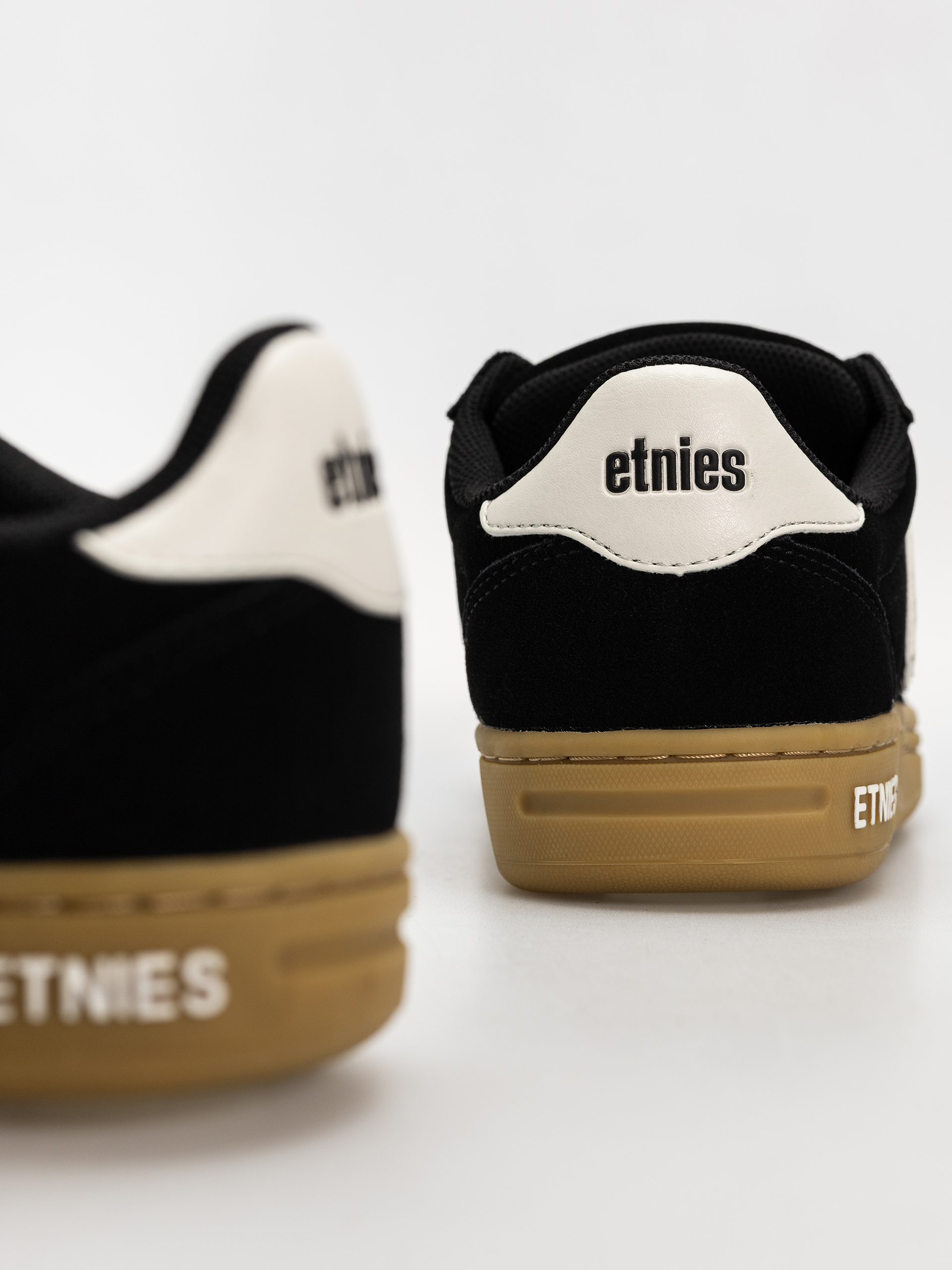 Boty Etnies Locut (black/gum/white)
