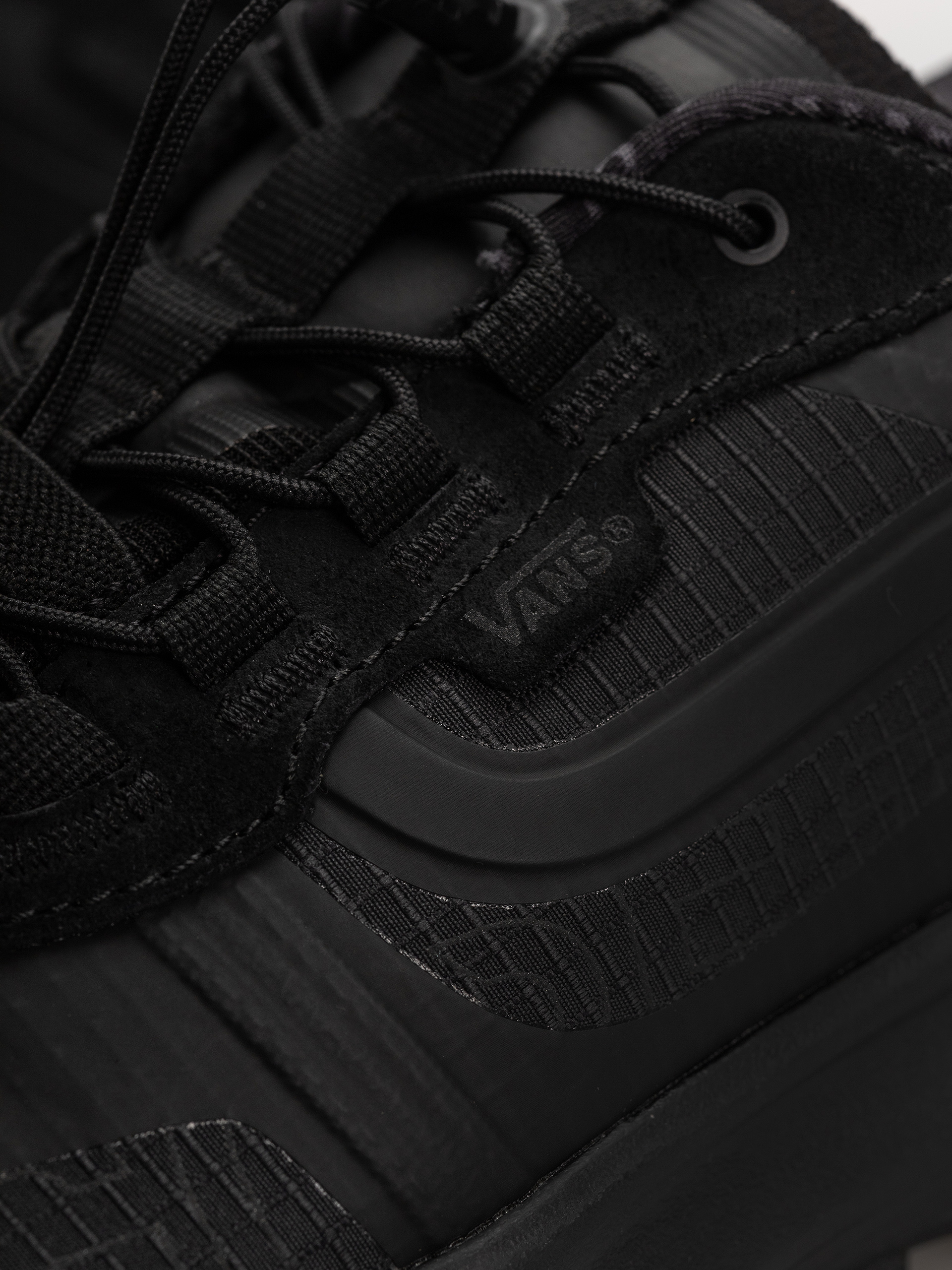 Zimní boty Vans Crosspath Xc Gore Tex Mte (blackout)