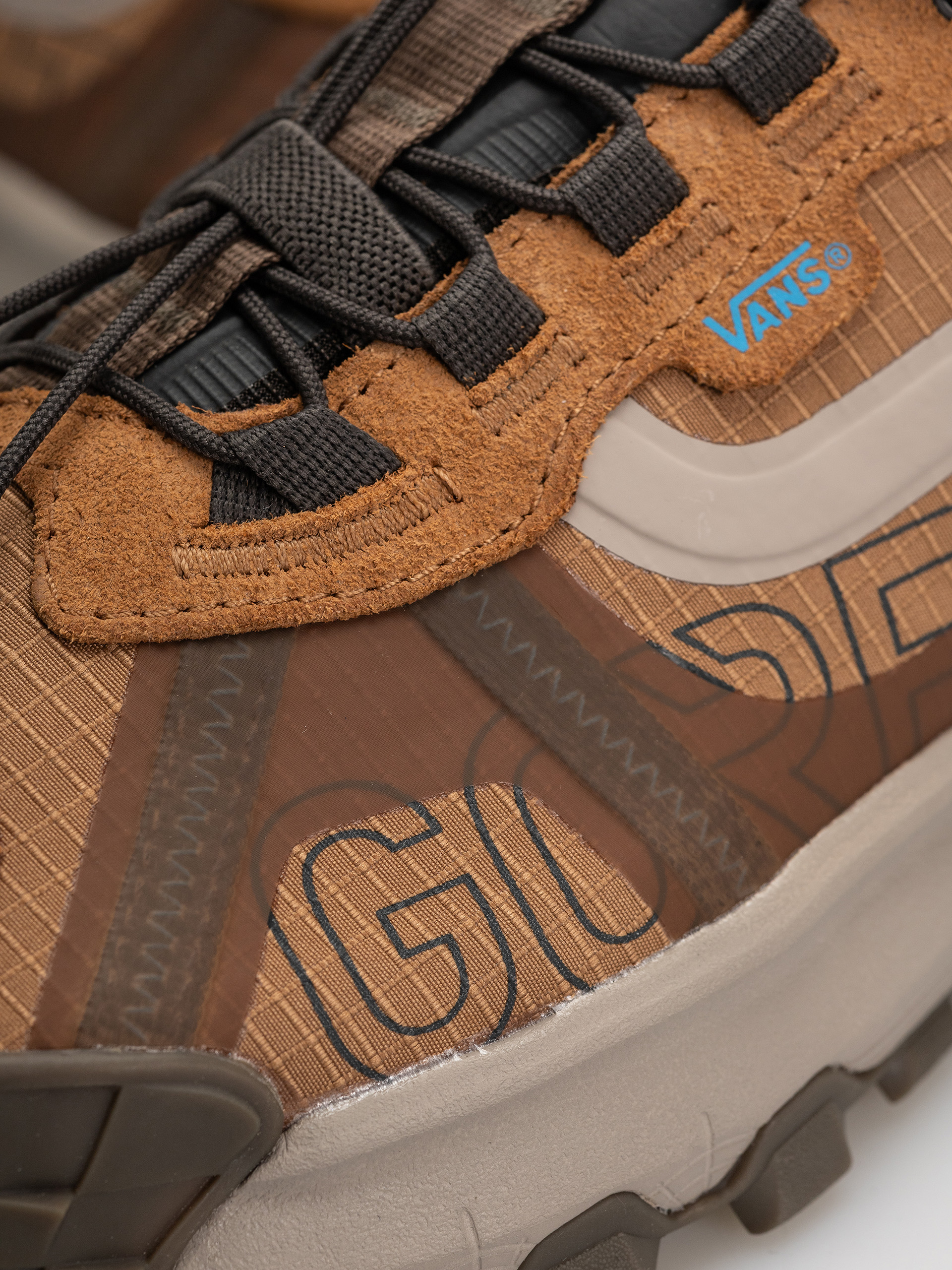 Zimní boty Vans Crosspath Xc Gore Tex (chipmunk/mushro)