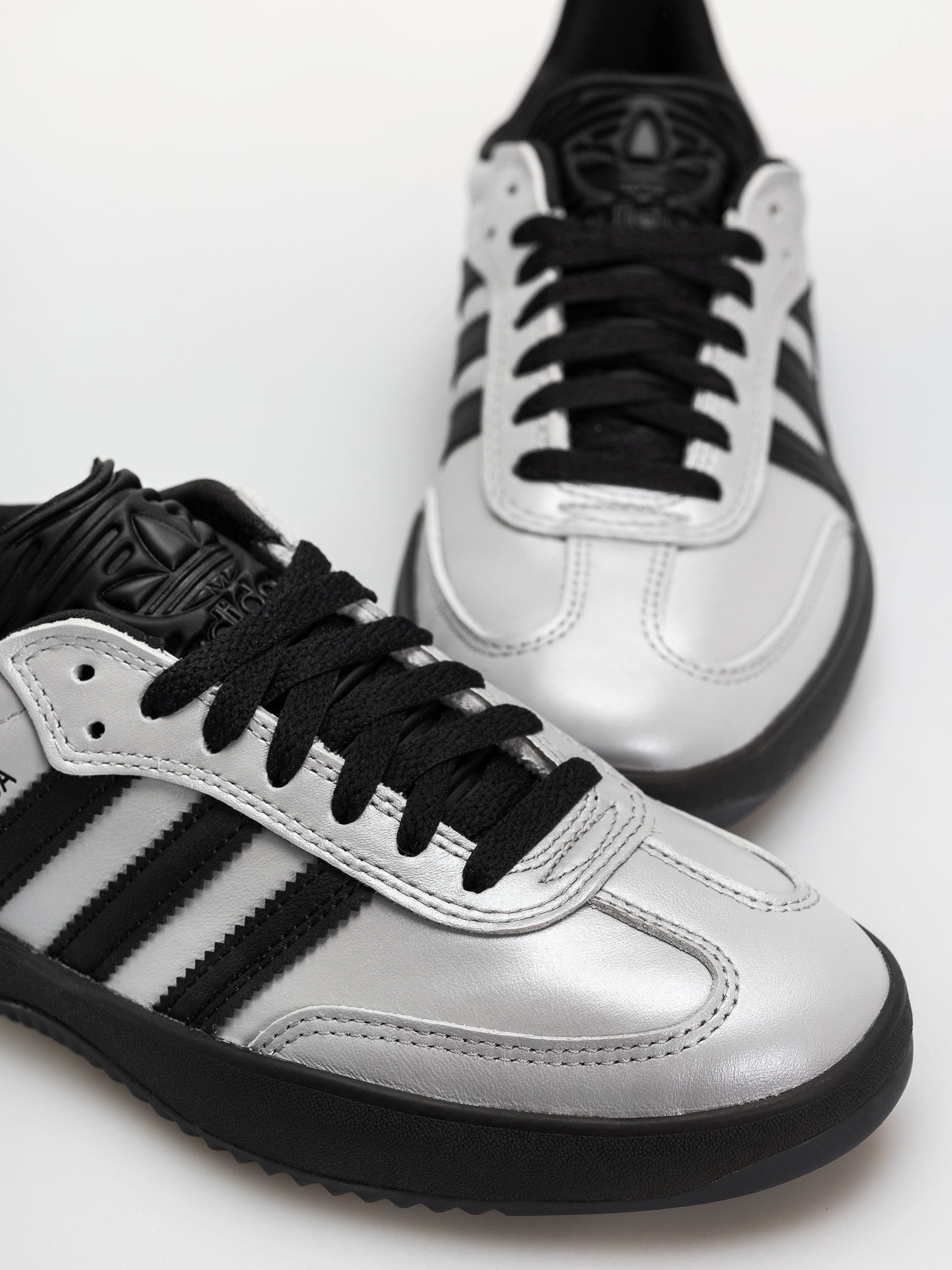 Boty adidas Puig Samba (silvmt/cblack/cblack)