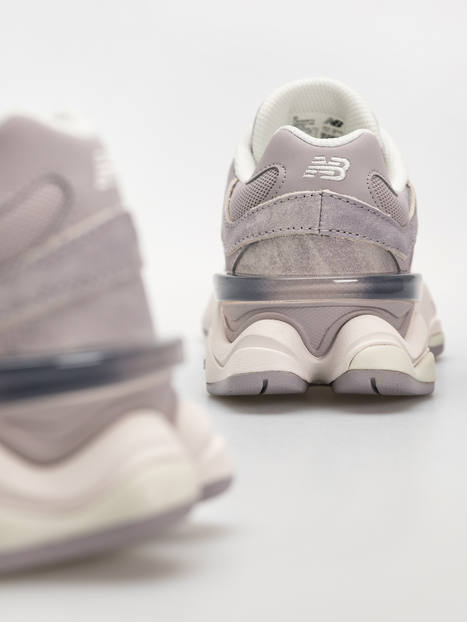Boty New Balance 9060 (truffle salt/sea salt)