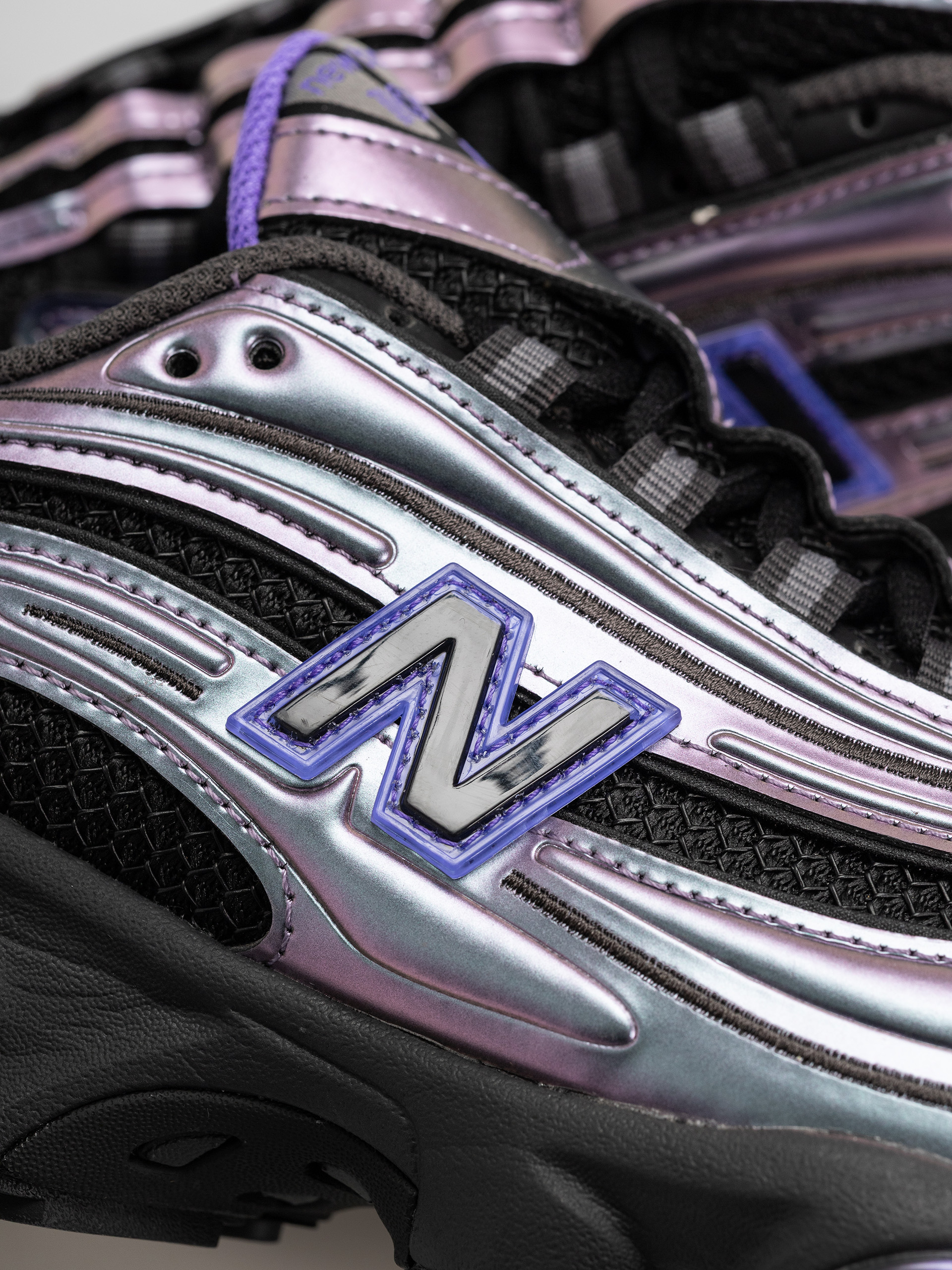 Boty New Balance 1000 (faded black/electric indigo)