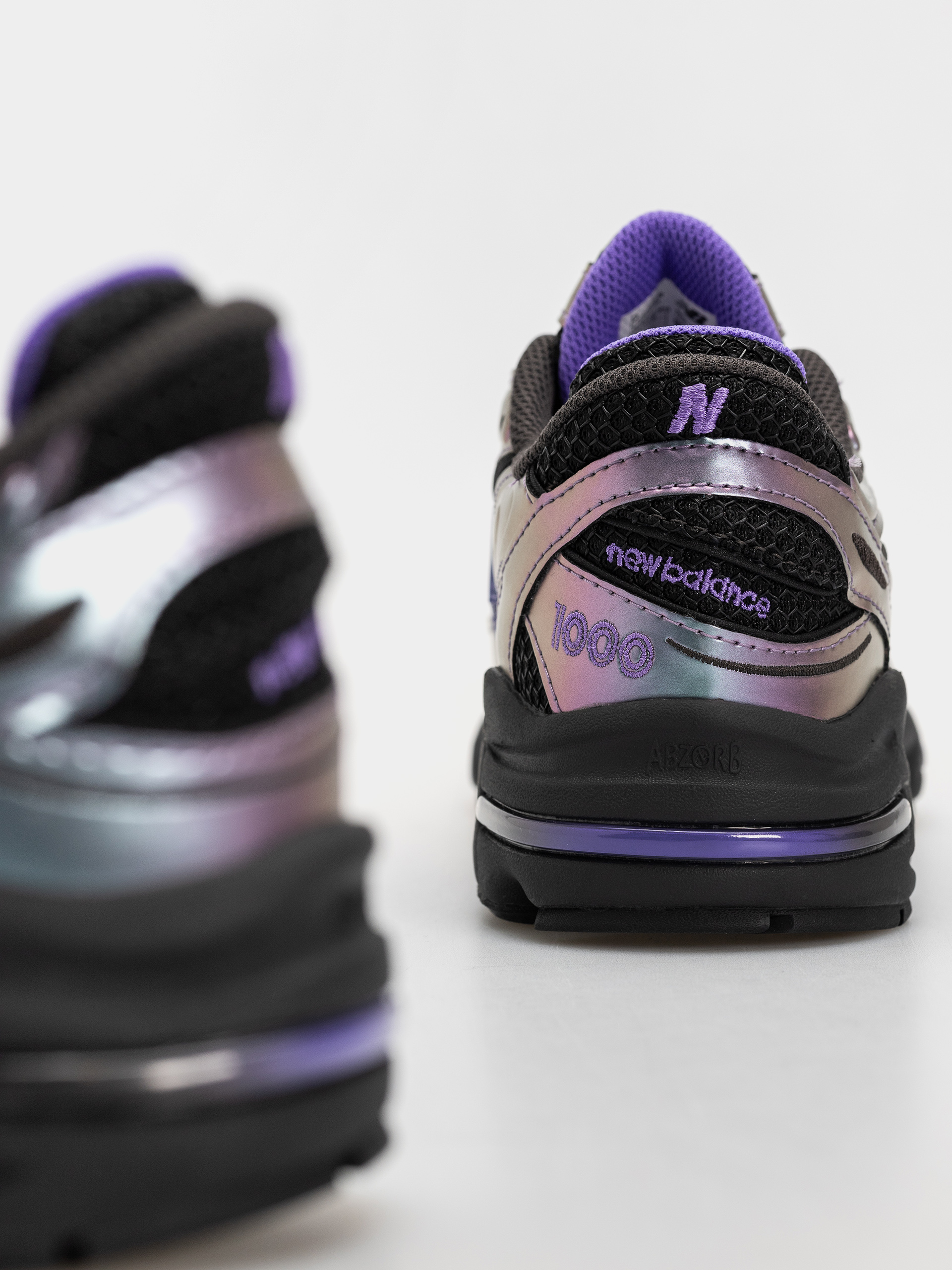 Boty New Balance 1000 (faded black/electric indigo)