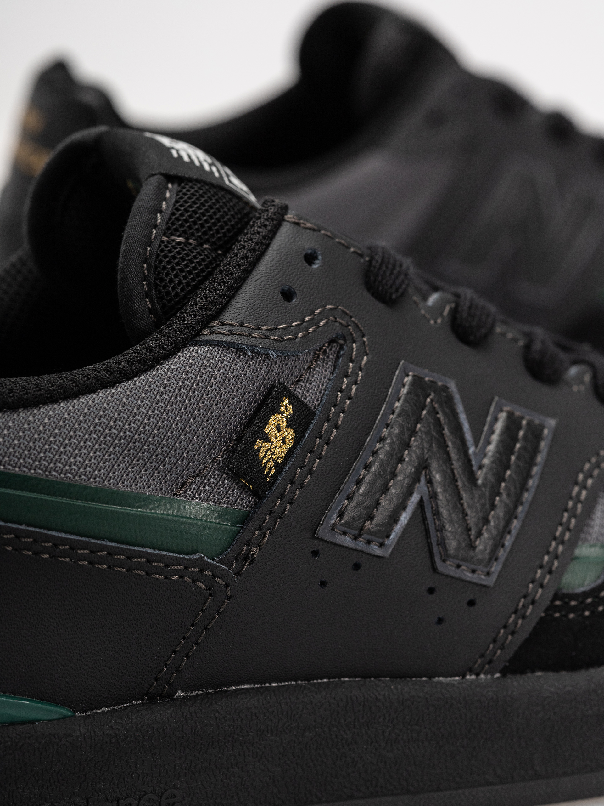 Boty New Balance 306 (black/nightwatch green)