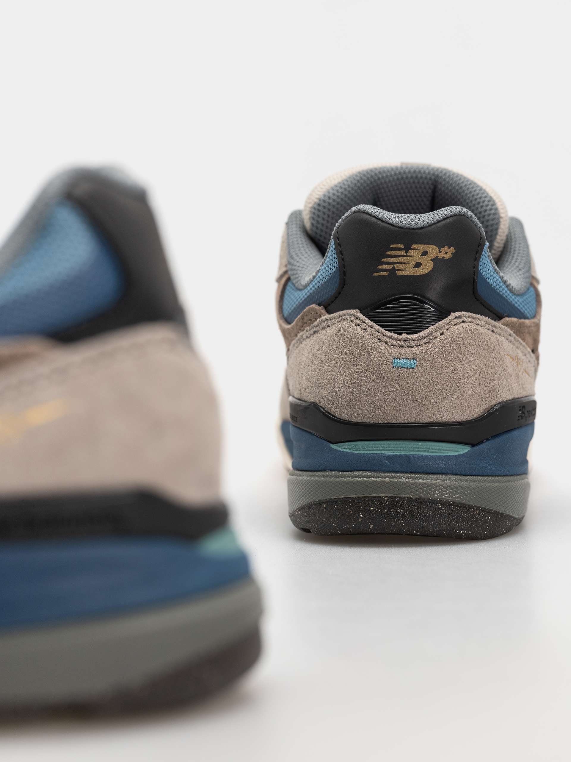 Boty New Balance 933 (mushroom/still water)