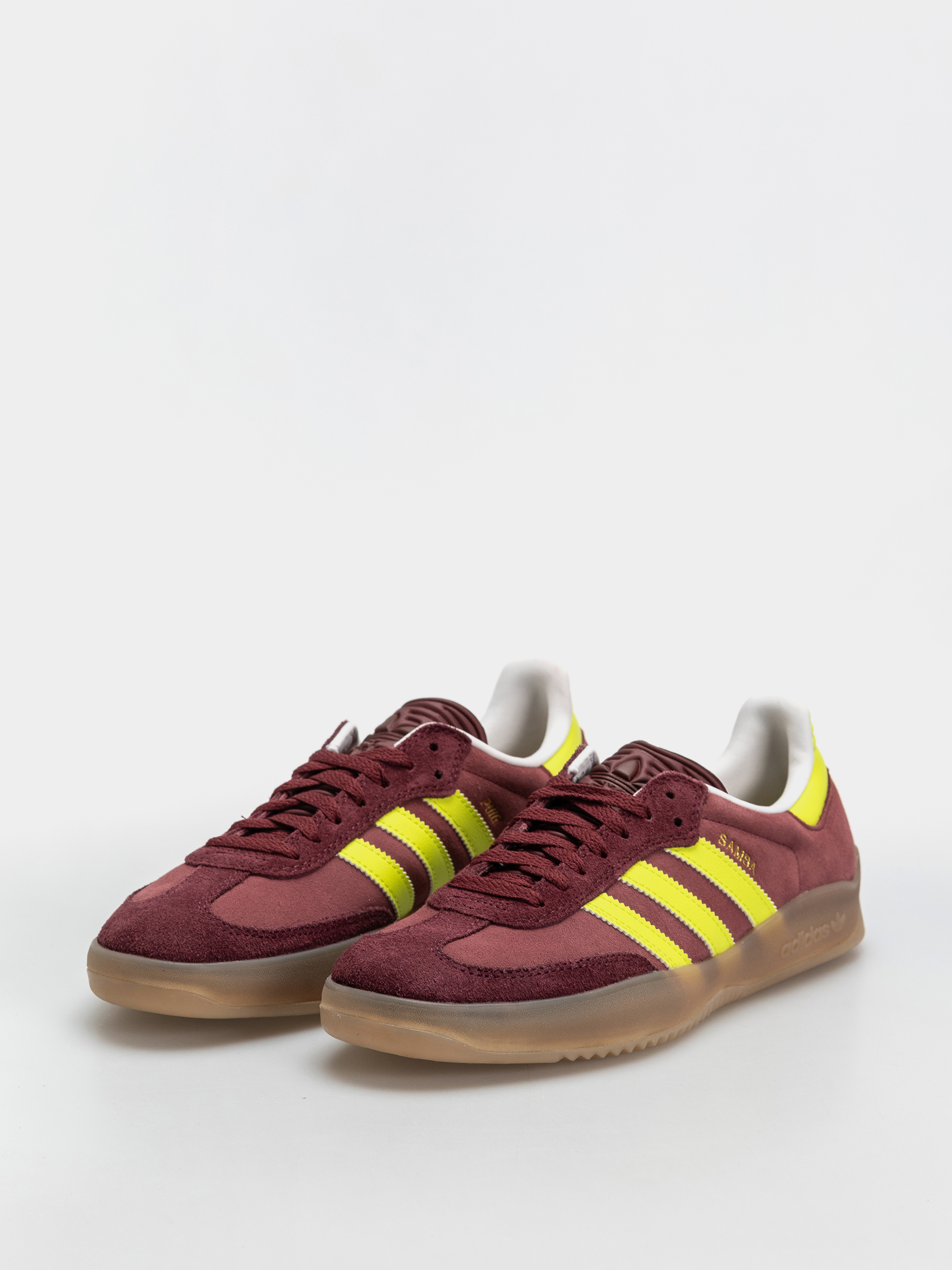 Boty adidas Puig Samba (maroon/sesoye/shared)