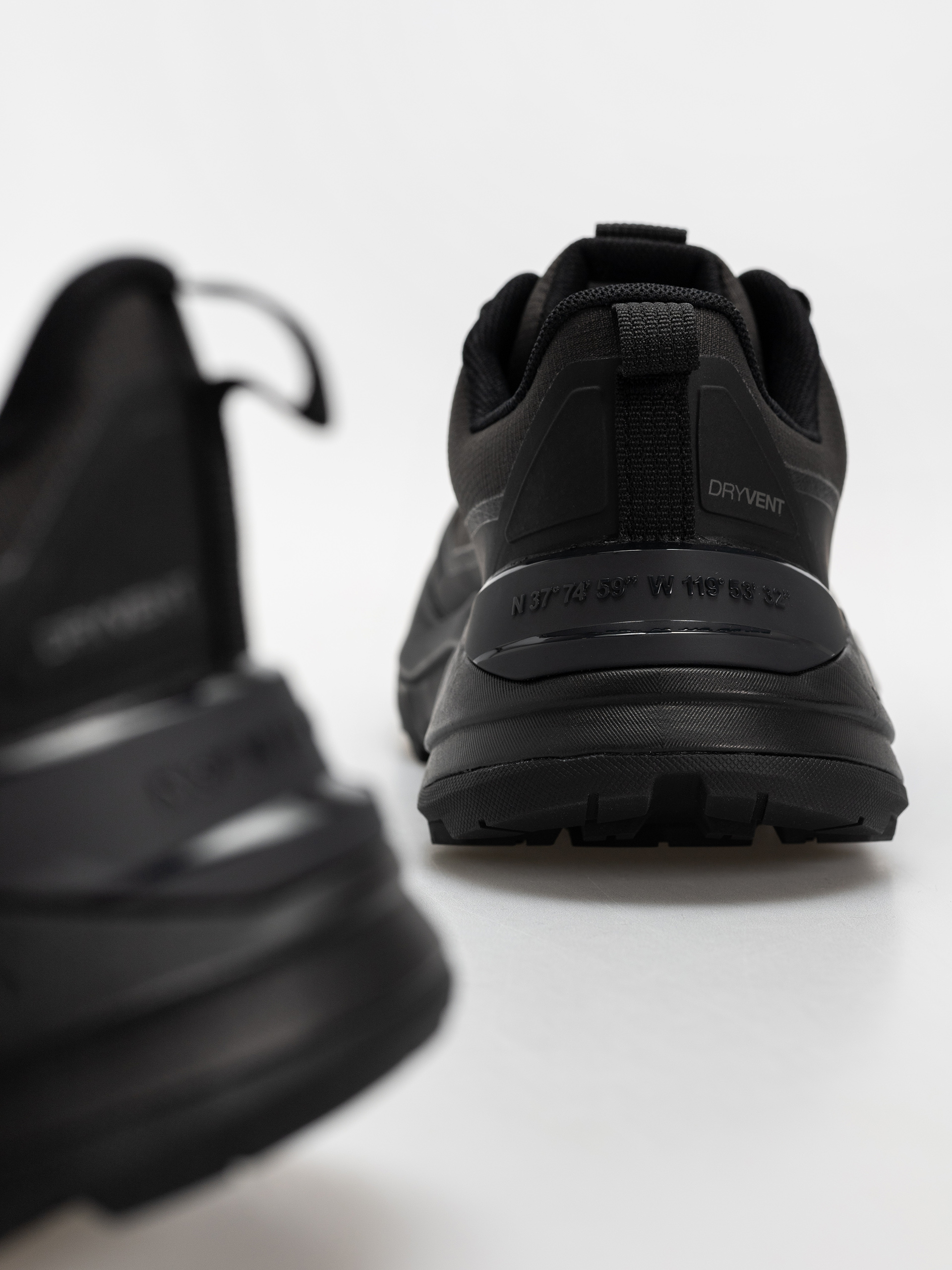 Boty The North Face Fastpack Wp (tnf blk/tnf blk)