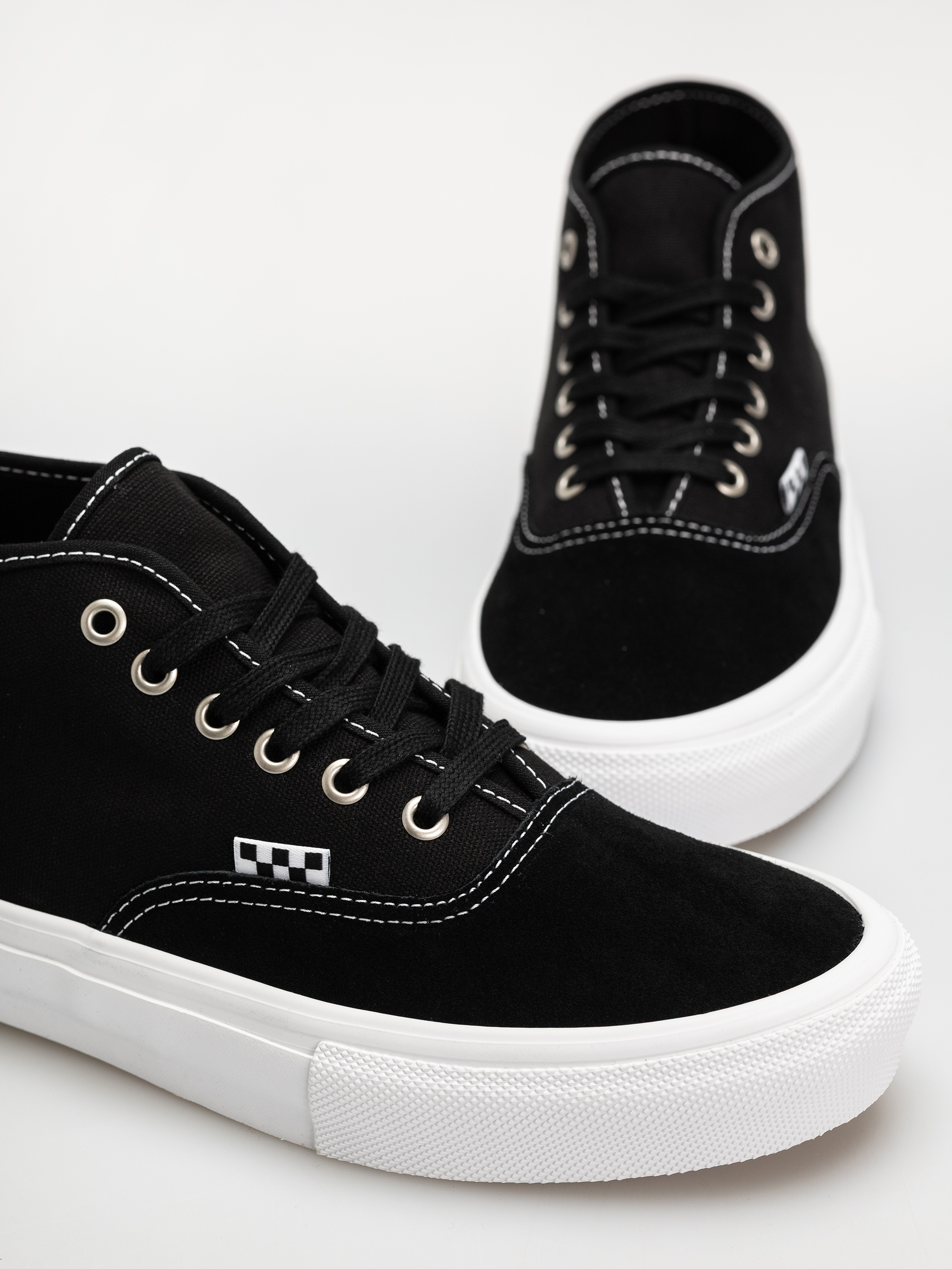 Boty Vans Skate Authentic Mid (black/white)