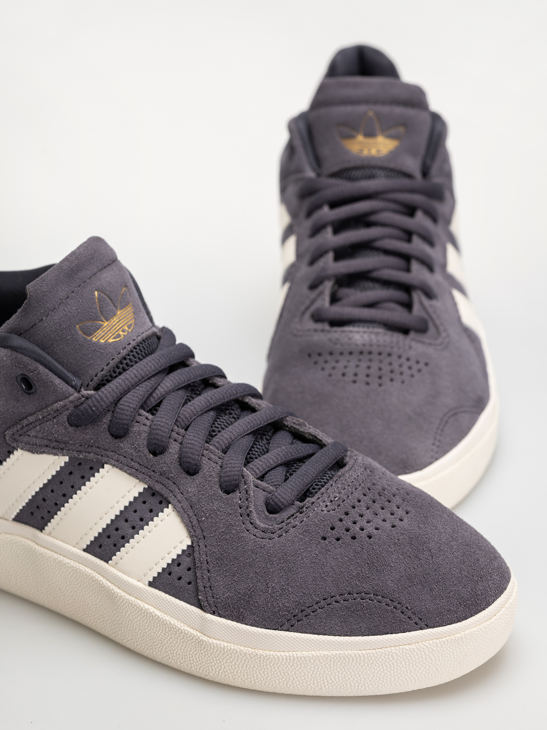 Boty adidas Tyshawn (cwhite/clesky)