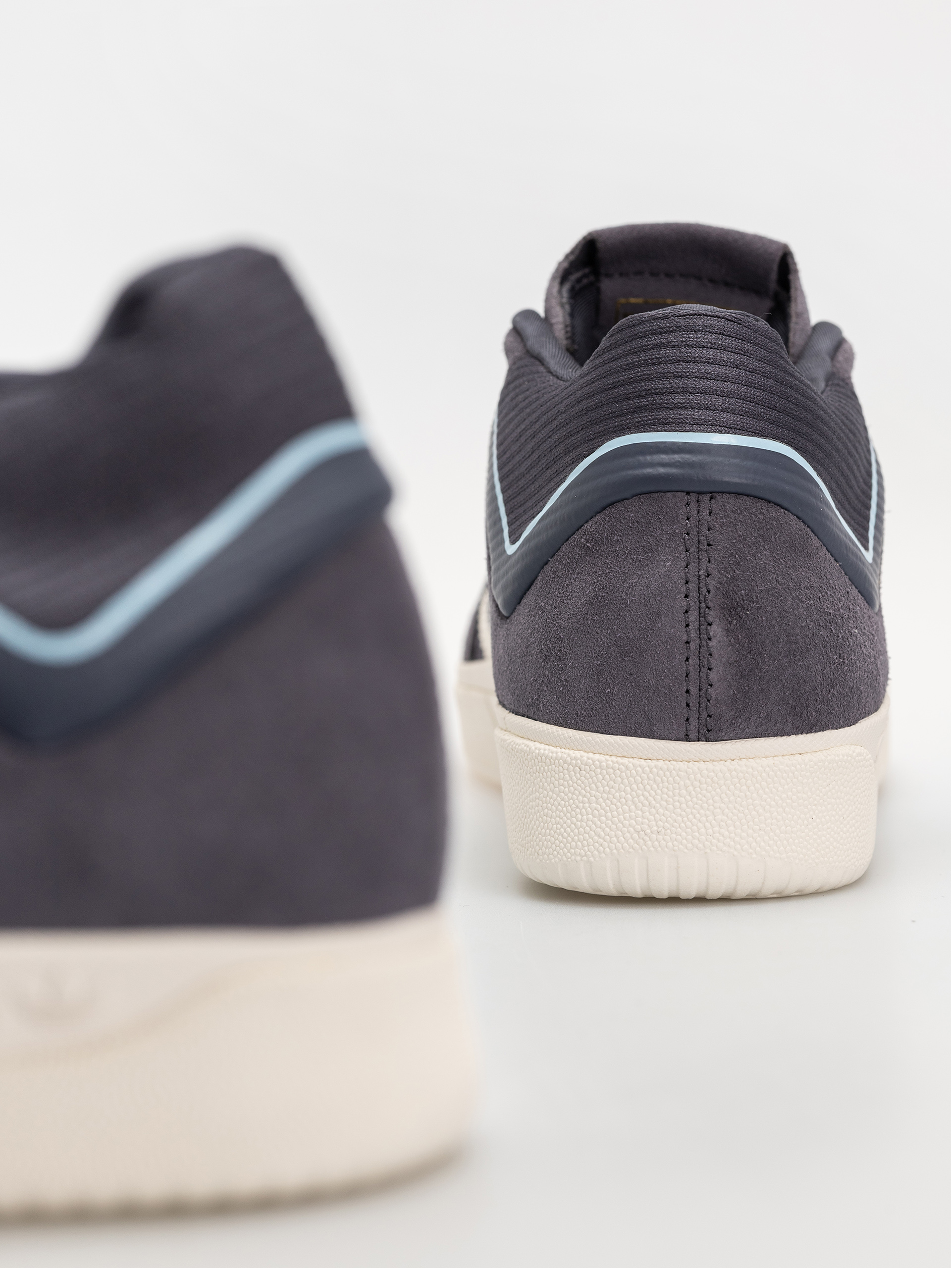 Boty adidas Tyshawn (cwhite/clesky)